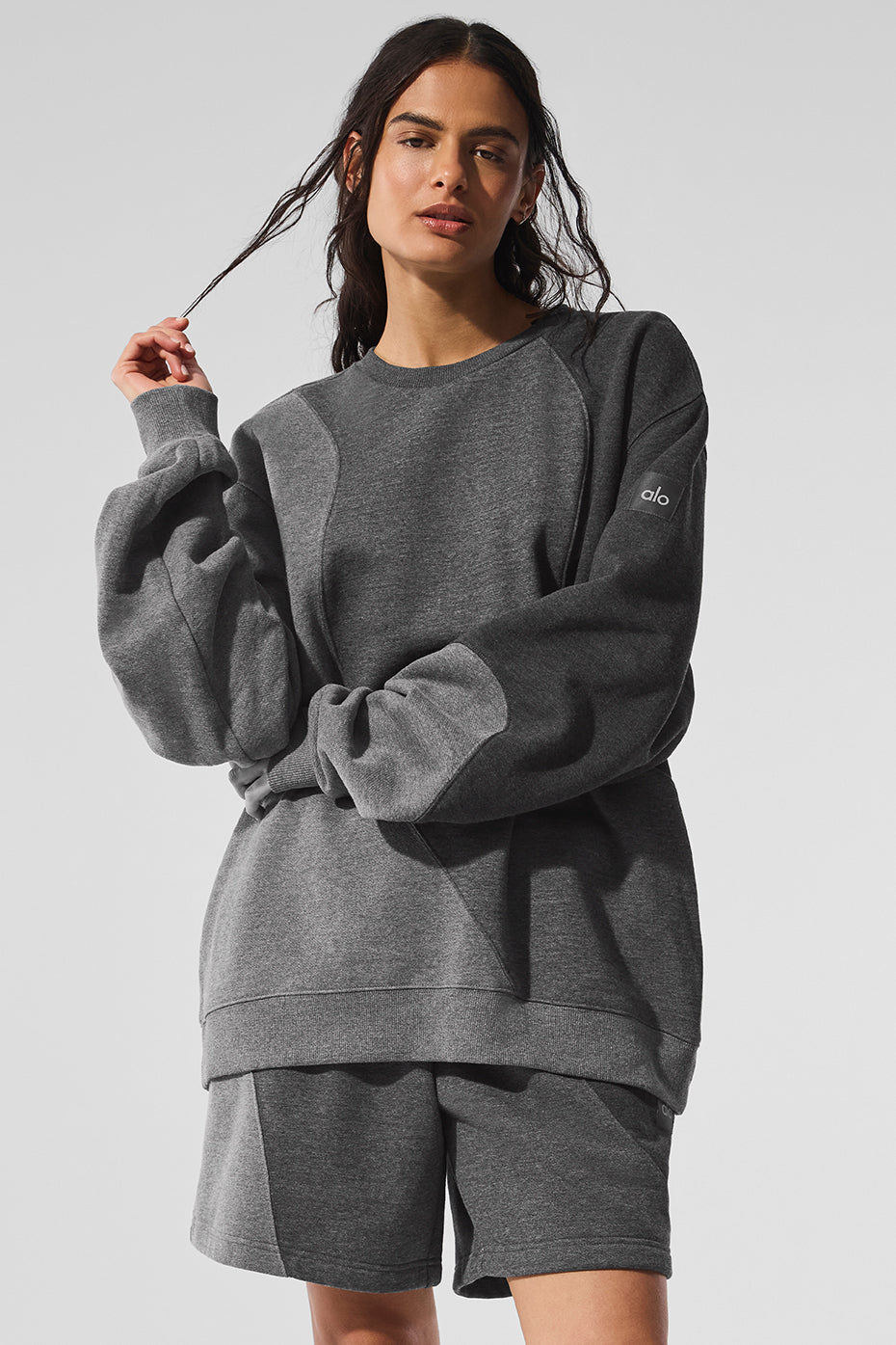 Alo Yoga Make Waves Crew Neck Pullover - Dark Heather Grey Tonal