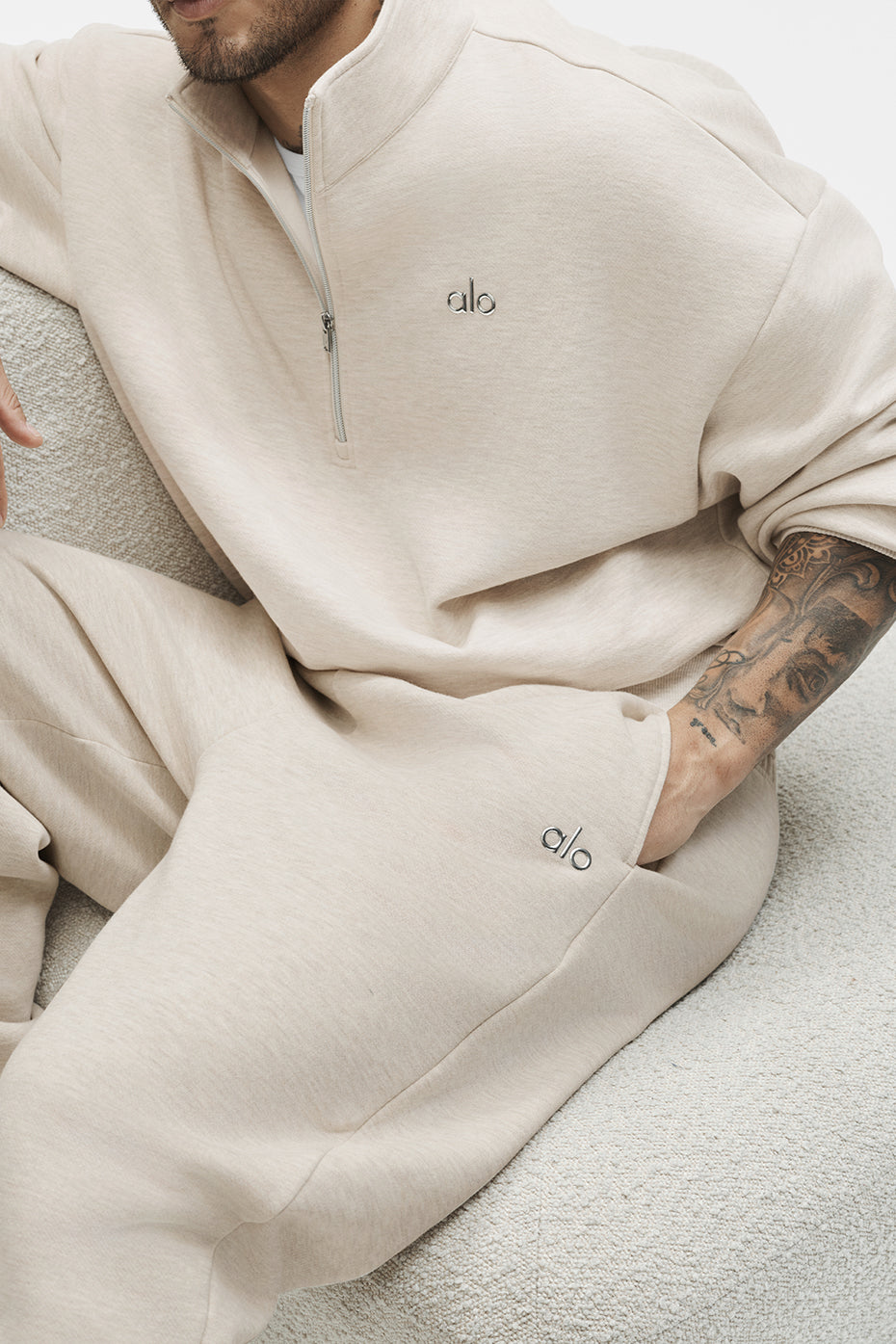 Alo Yoga Accolade Straight Leg Sweatpant - Oatmeal Heather