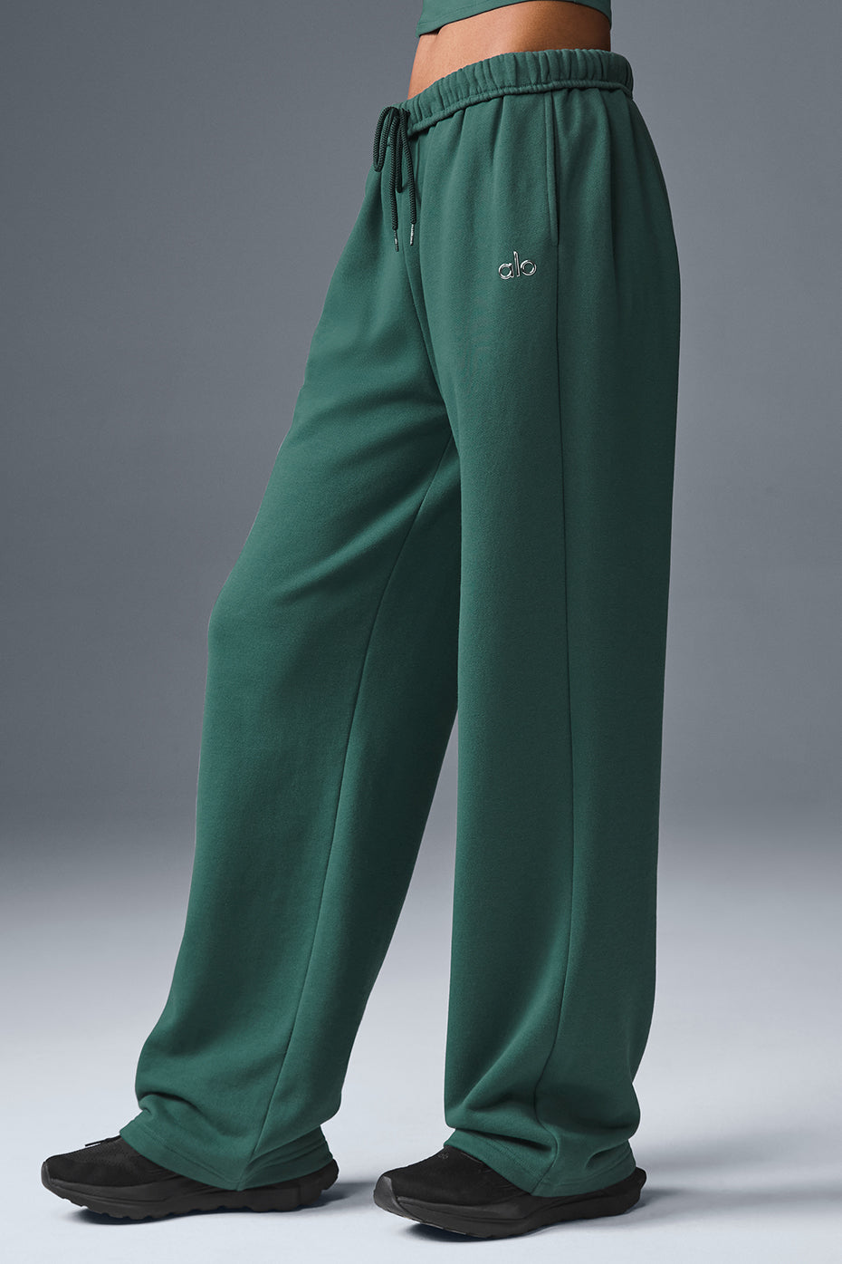 Alo Yoga Accolade Straight Leg Sweatpant - Winter Ivy
