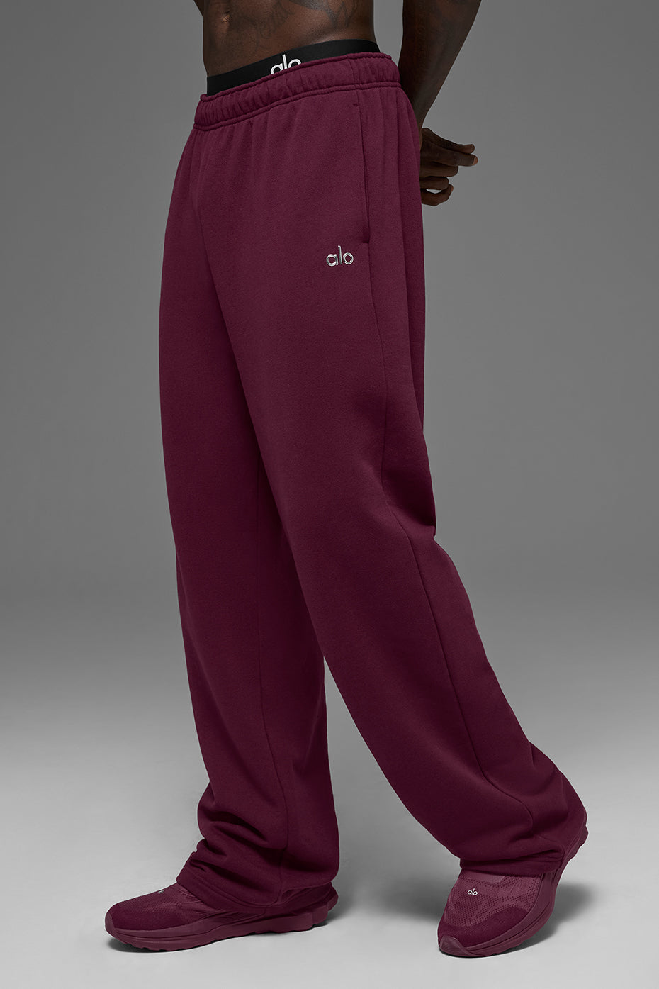 Alo Yoga Accolade Straight Leg Sweatpant - Burgundy