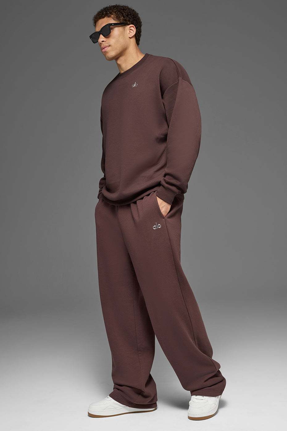 Alo Yoga Accolade Straight Leg Sweatpant - Brownstone