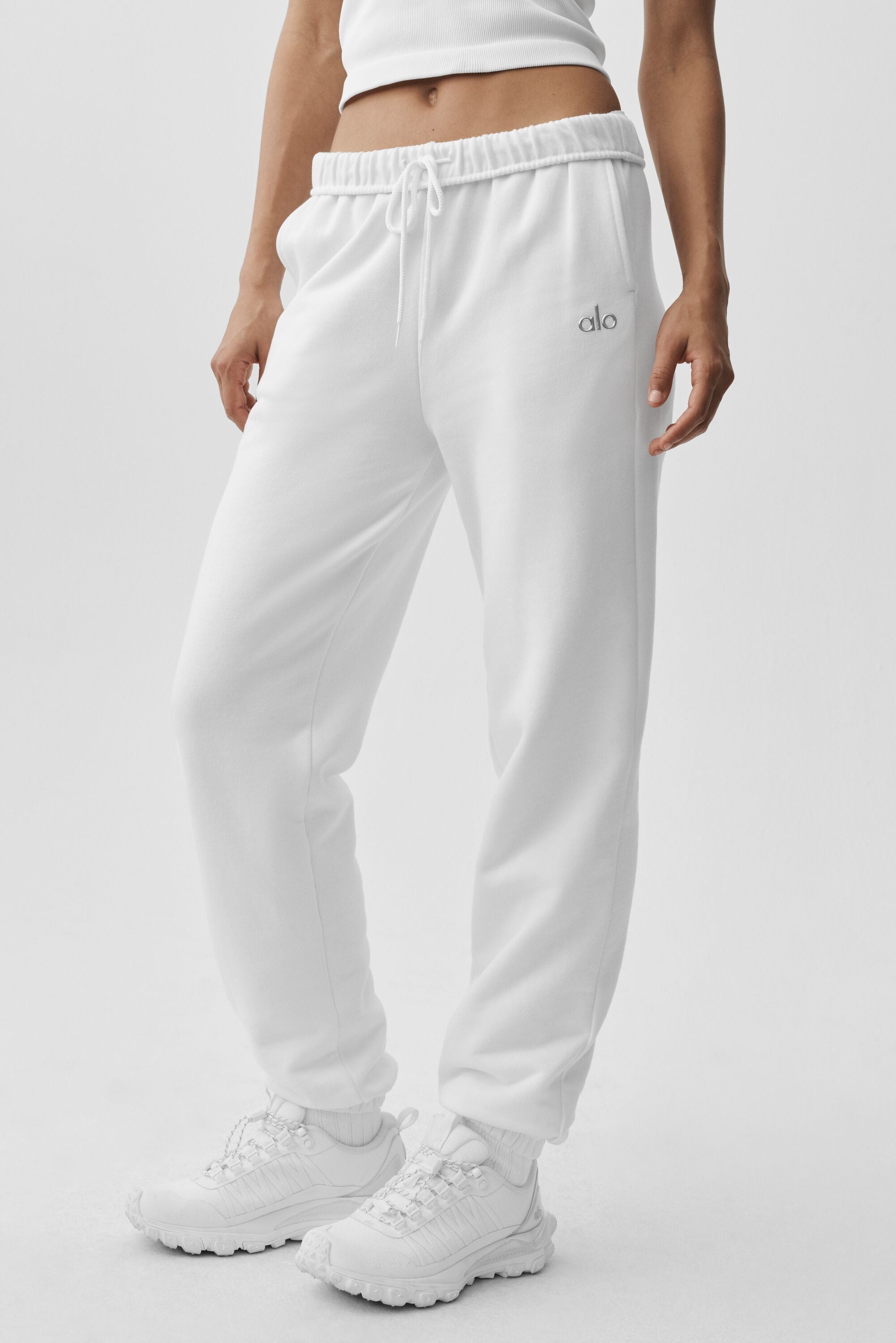 Alo Yoga Accolade Sweatpant - White