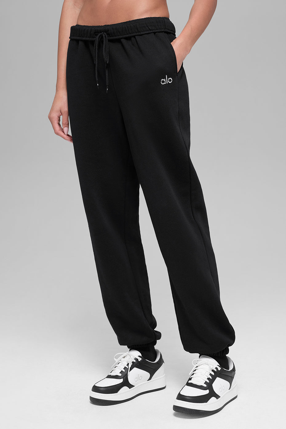 Alo Yoga Accolade Sweatpant - Black
