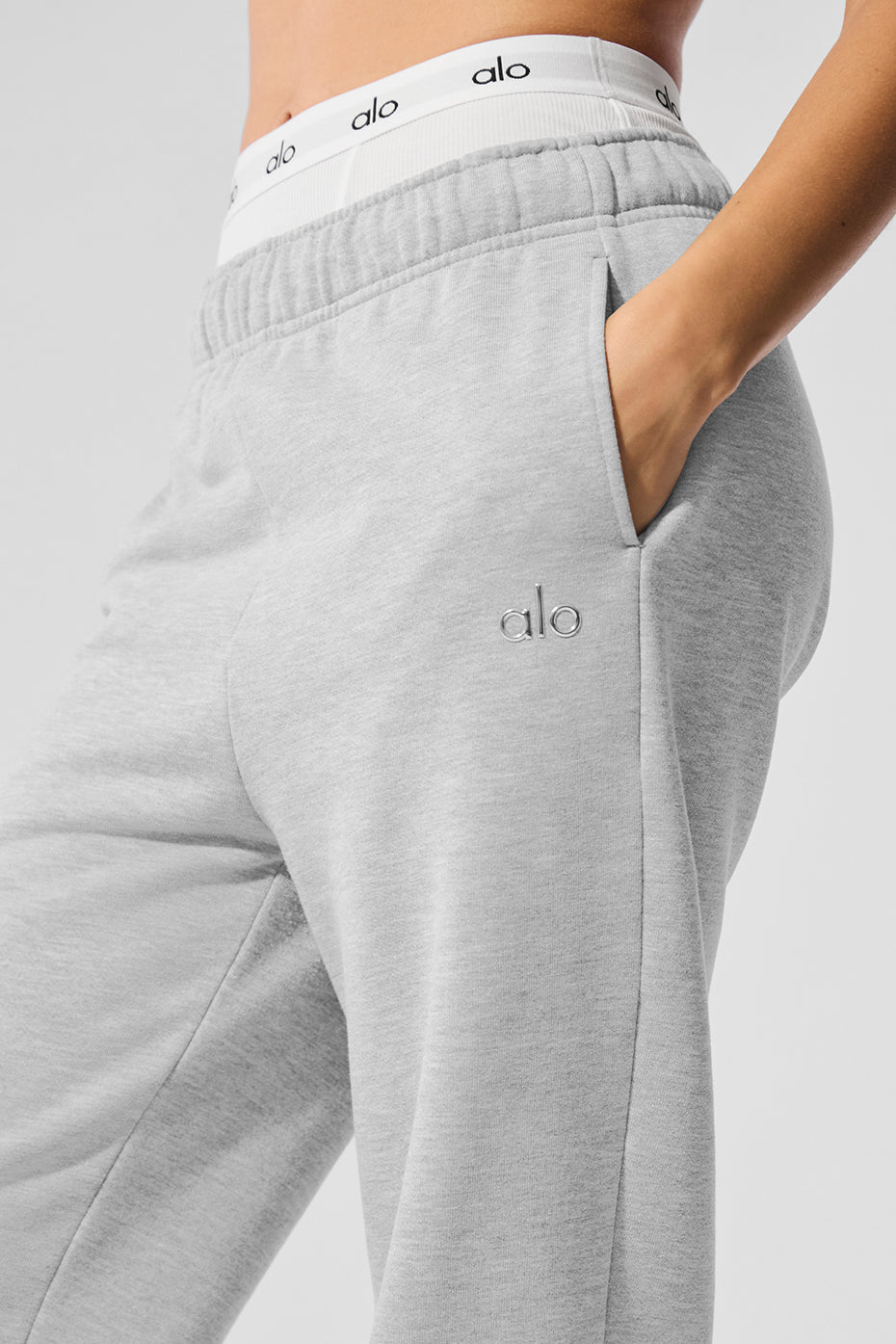 Alo Yoga Accolade Sweatpant - Athletic Heather Grey