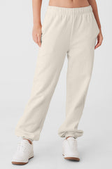 Alo Yoga Accolade Sweatpant - Bone