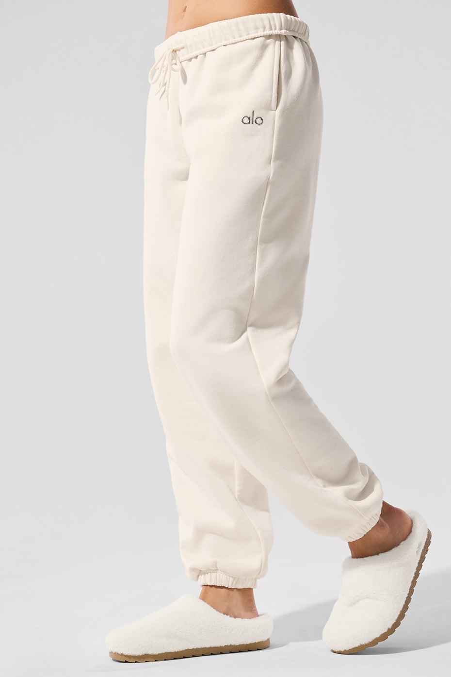 Alo Yoga Accolade Sweatpant - Ivory