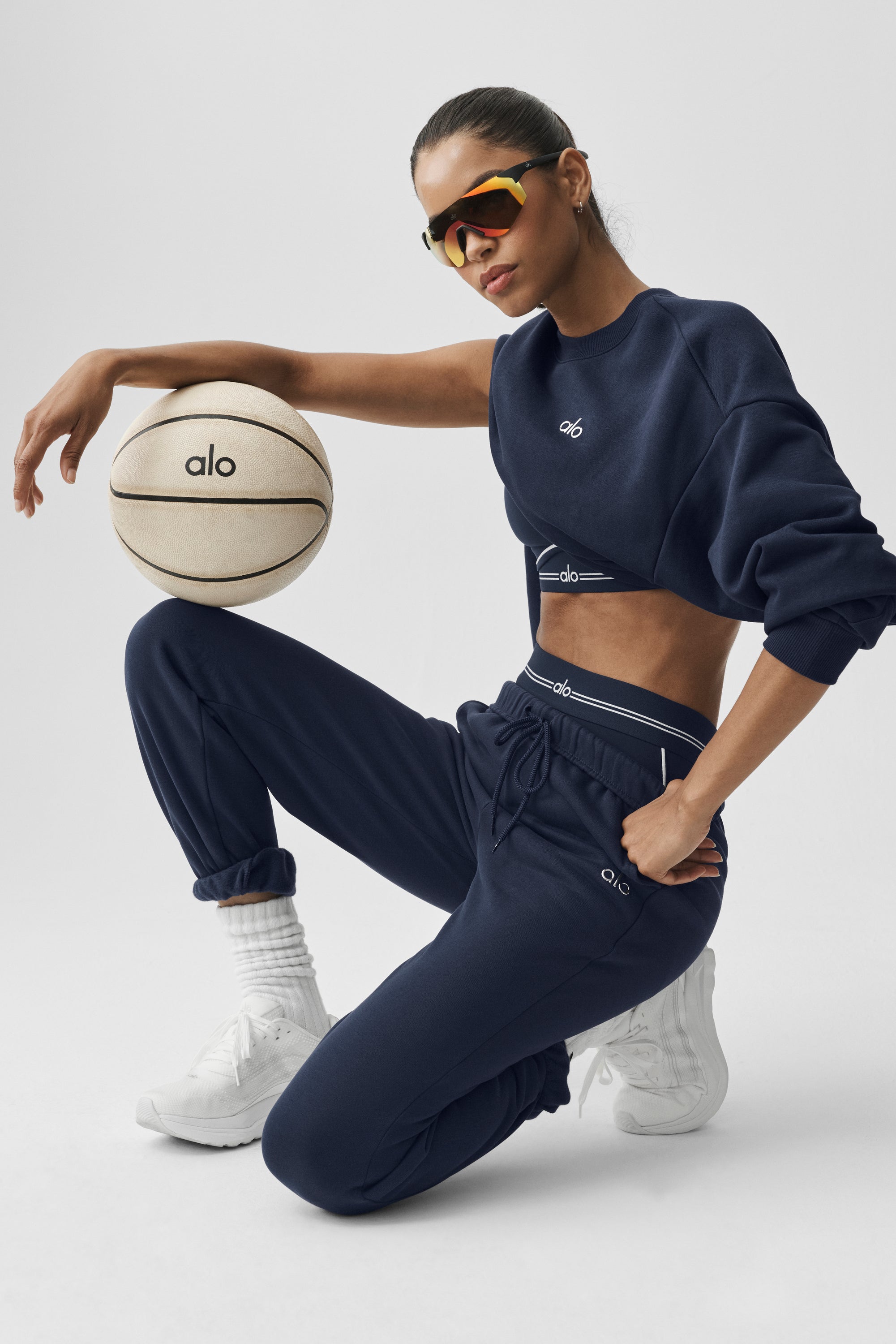 Alo Yoga Accolade Sweatpant - Navy