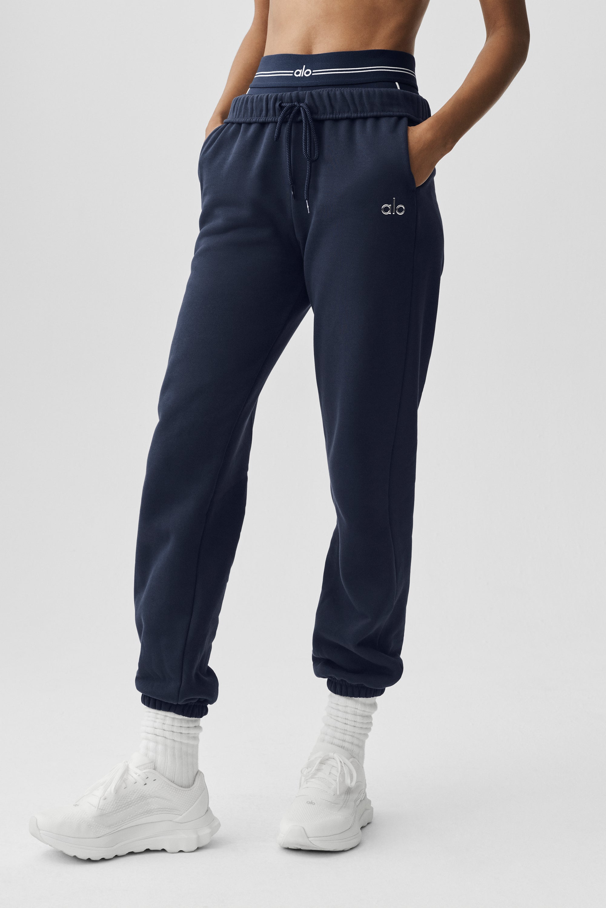Alo Yoga Accolade Sweatpant - Navy