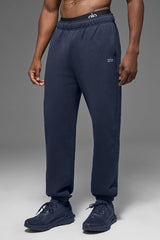 Alo Yoga Accolade Sweatpant - Navy