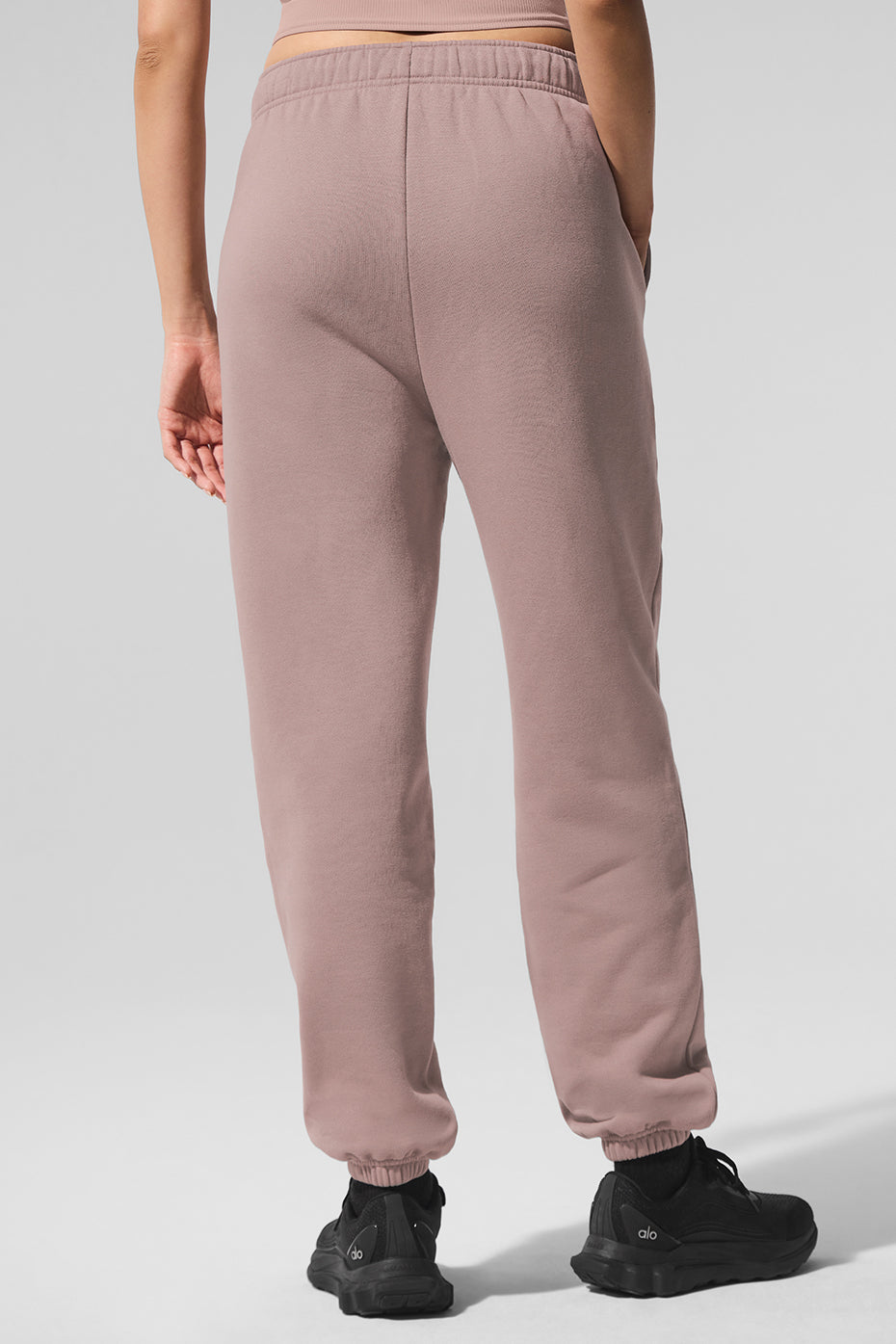 Alo Yoga Accolade Sweatpant - Taupe