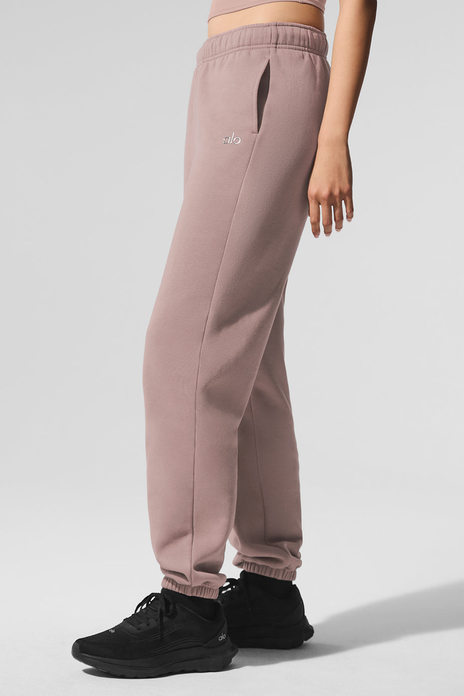 Alo Yoga Accolade Sweatpant - Taupe