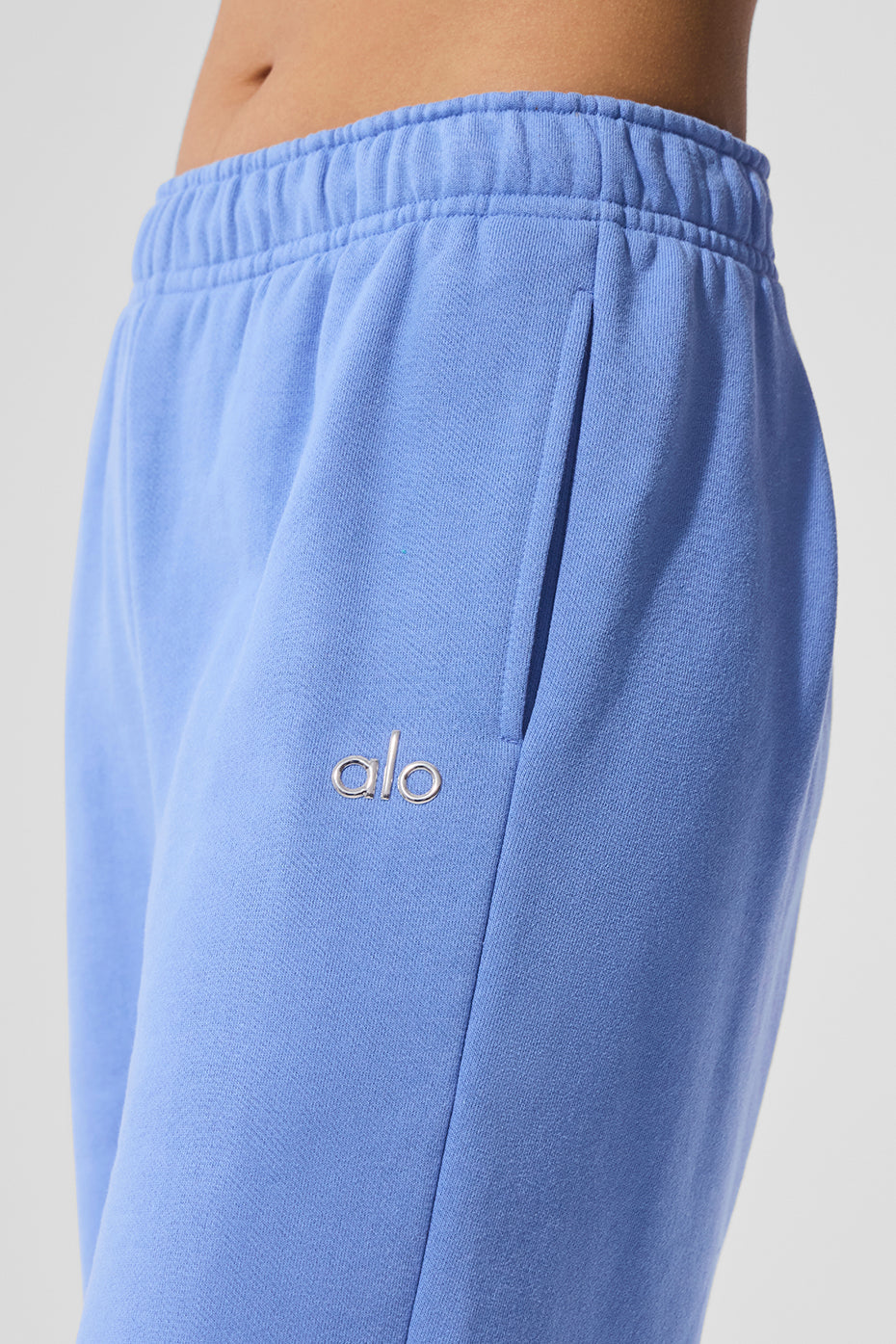 Alo Yoga Accolade Sweatpant - Crystal Clear Blue
