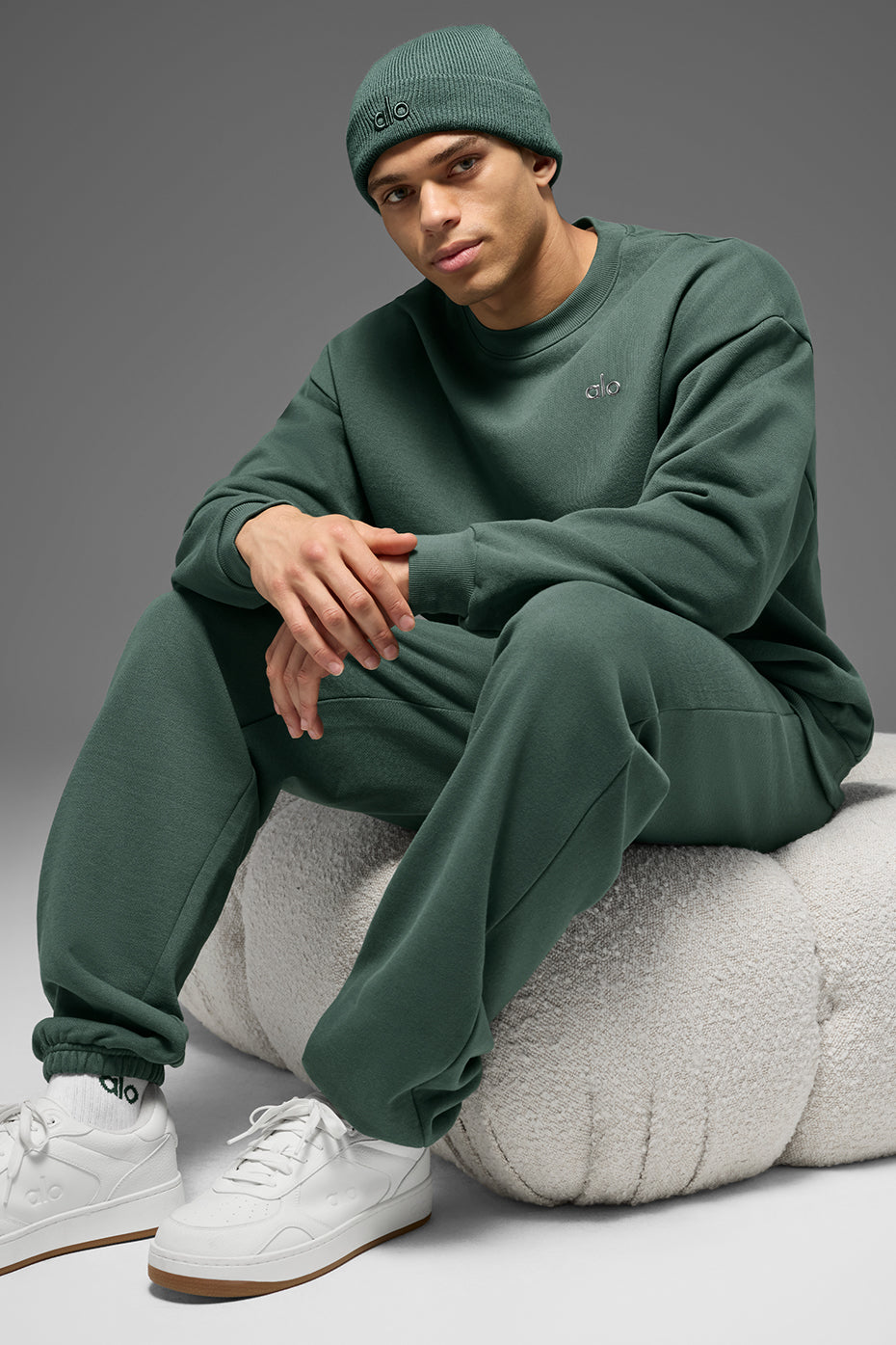 Alo Yoga Accolade Sweatpant - Clover Green