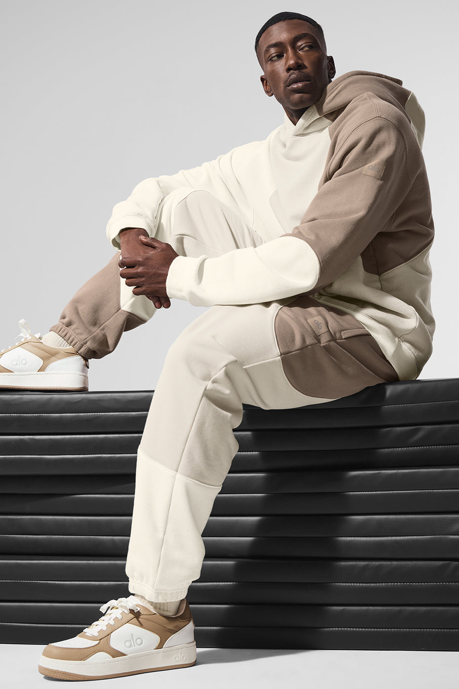 Alo Yoga Make Waves Sweatpant - Ivory/Bone/Gravel