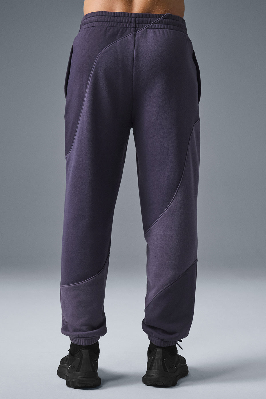 Alo Yoga Make Waves Sweatpant - Italian Plum Tonal