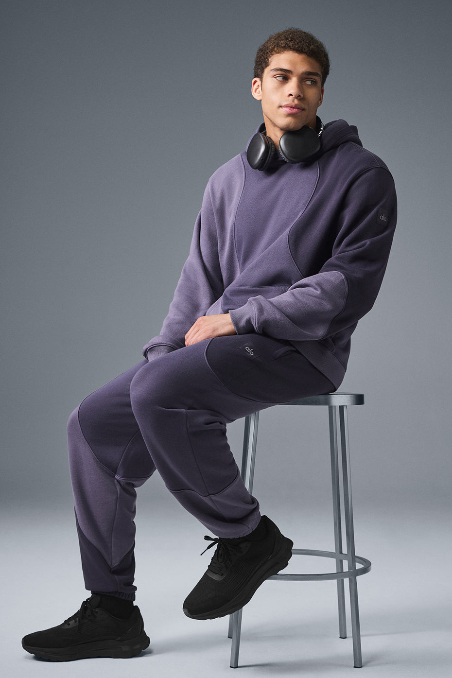 Alo Yoga Make Waves Sweatpant - Italian Plum Tonal