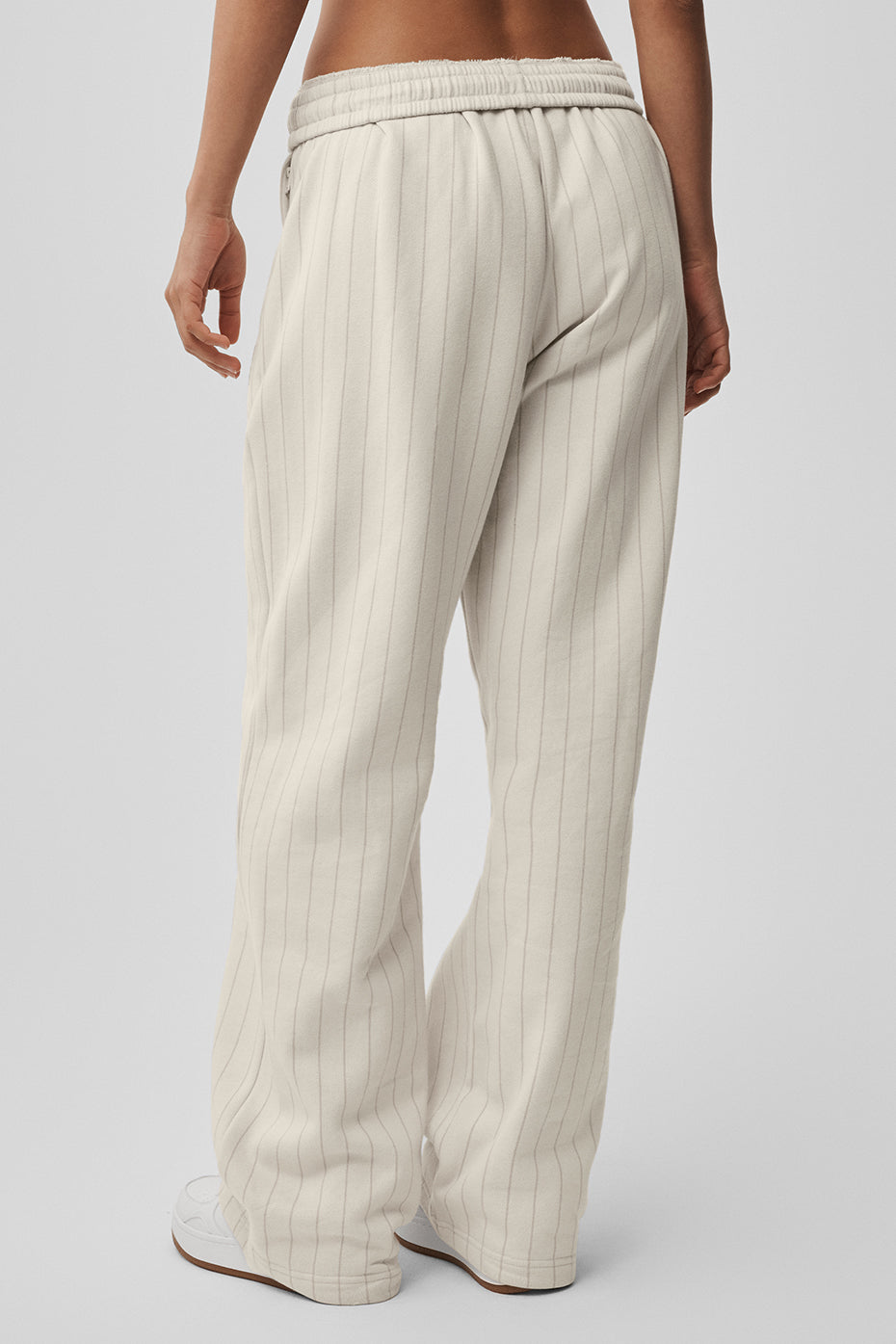 Alo Yoga Pinstripe Straight Leg Sweatpant - Bone Pinstripe