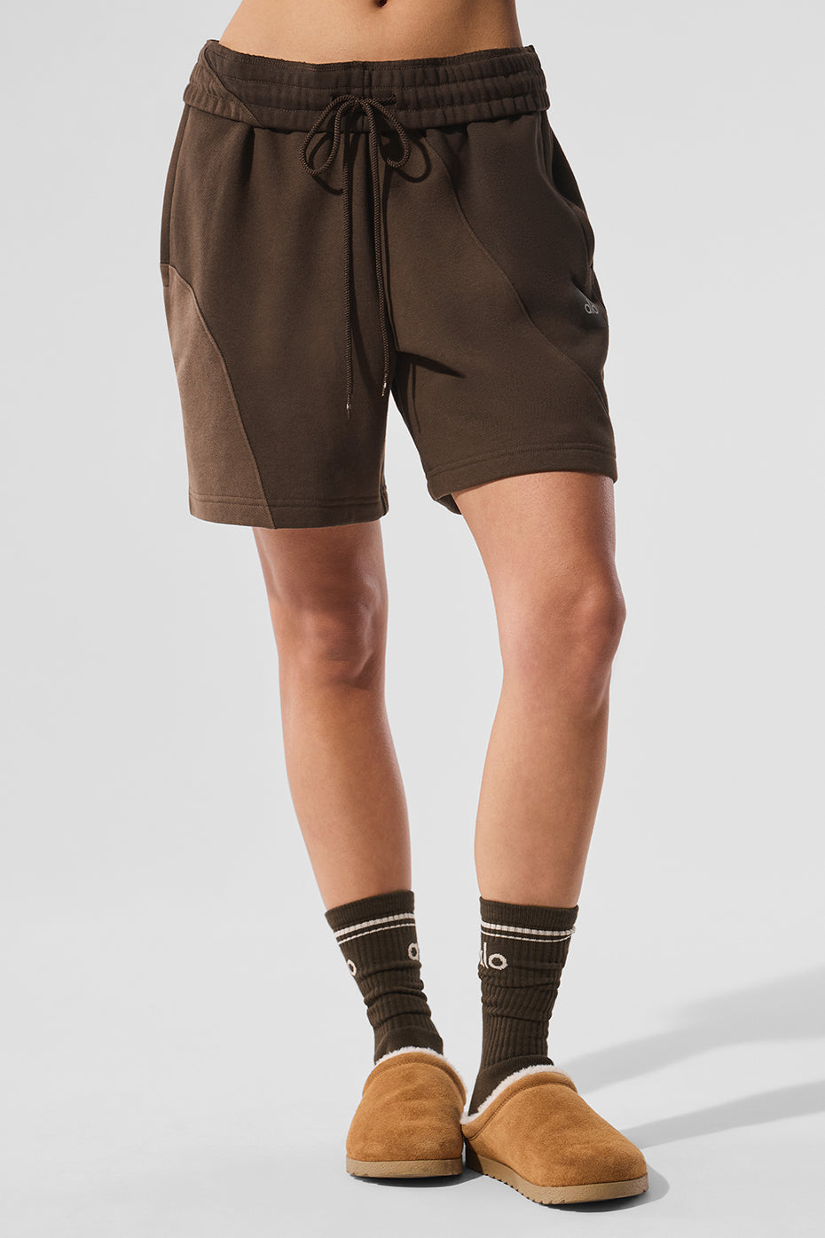Alo Yoga 7" Make Waves Short - Espresso Tonal