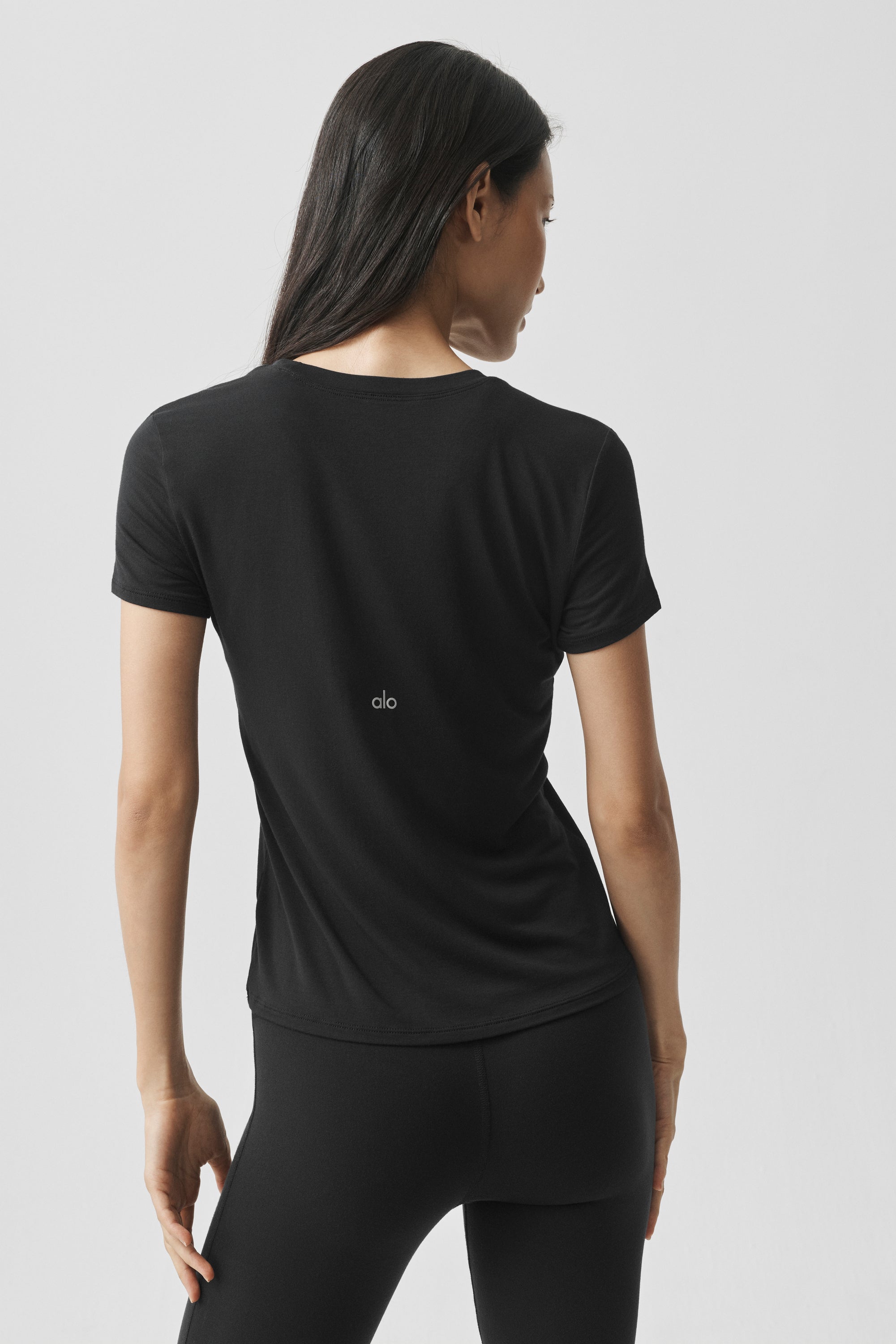 Alo Yoga All Day Short Sleeve - Black