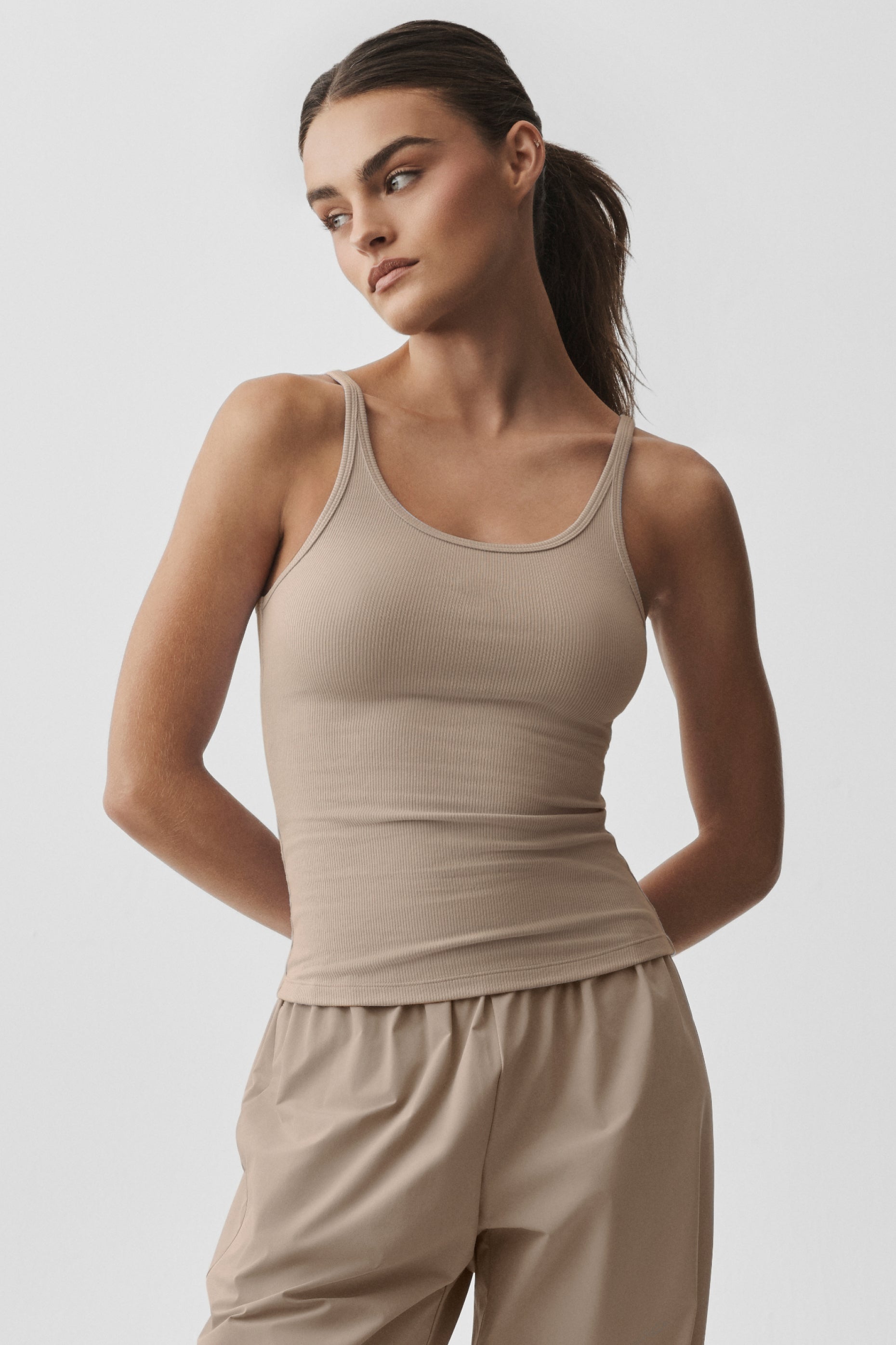 Alo Yoga Ribbed Adore Tank - Gravel