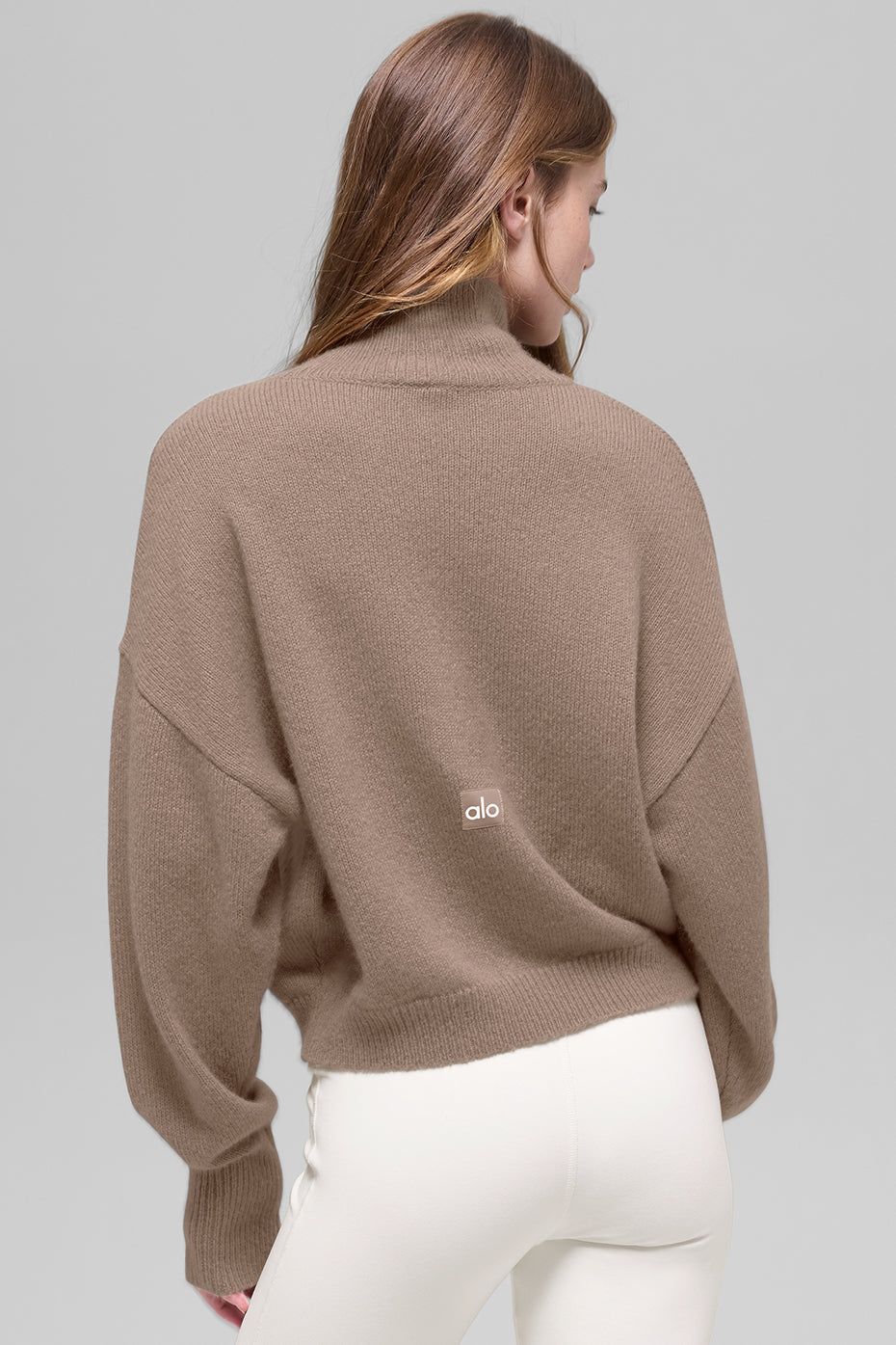 Alo Yoga Wool Cashmere Cropped New Class Turtleneck Sweater - Chai Latte