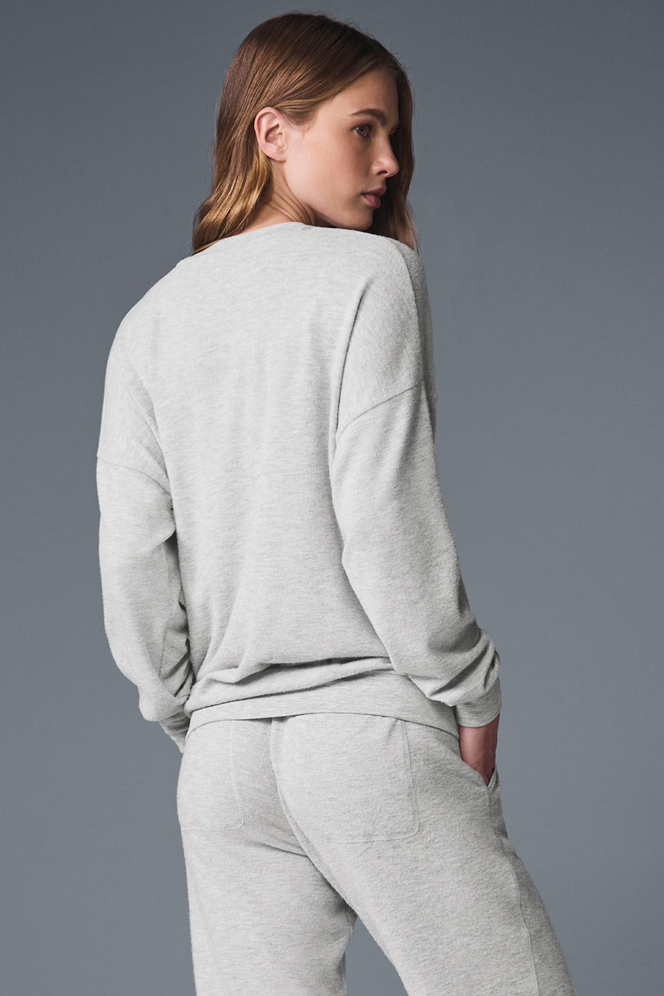 Alo Yoga Soho Pullover - Athletic Heather Grey
