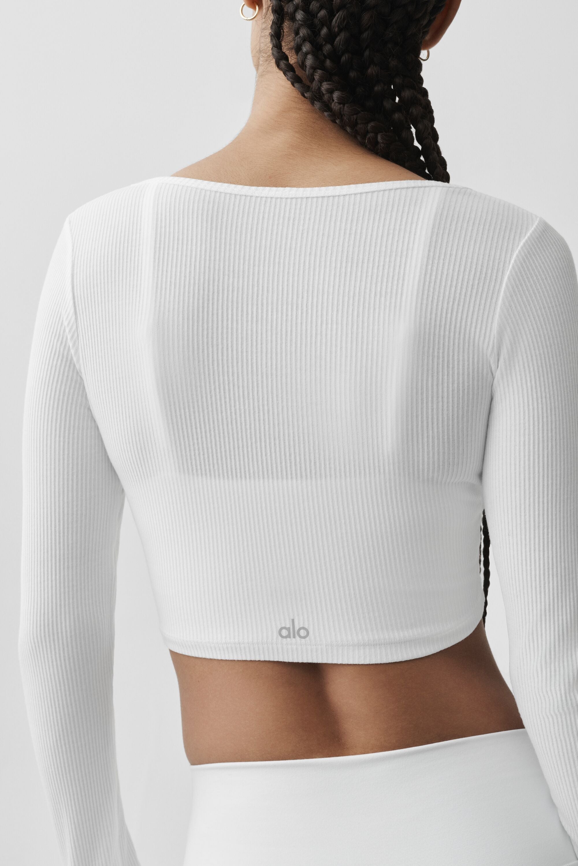 Alo Yoga Ribbed Cropped Whisper Cardigan - White