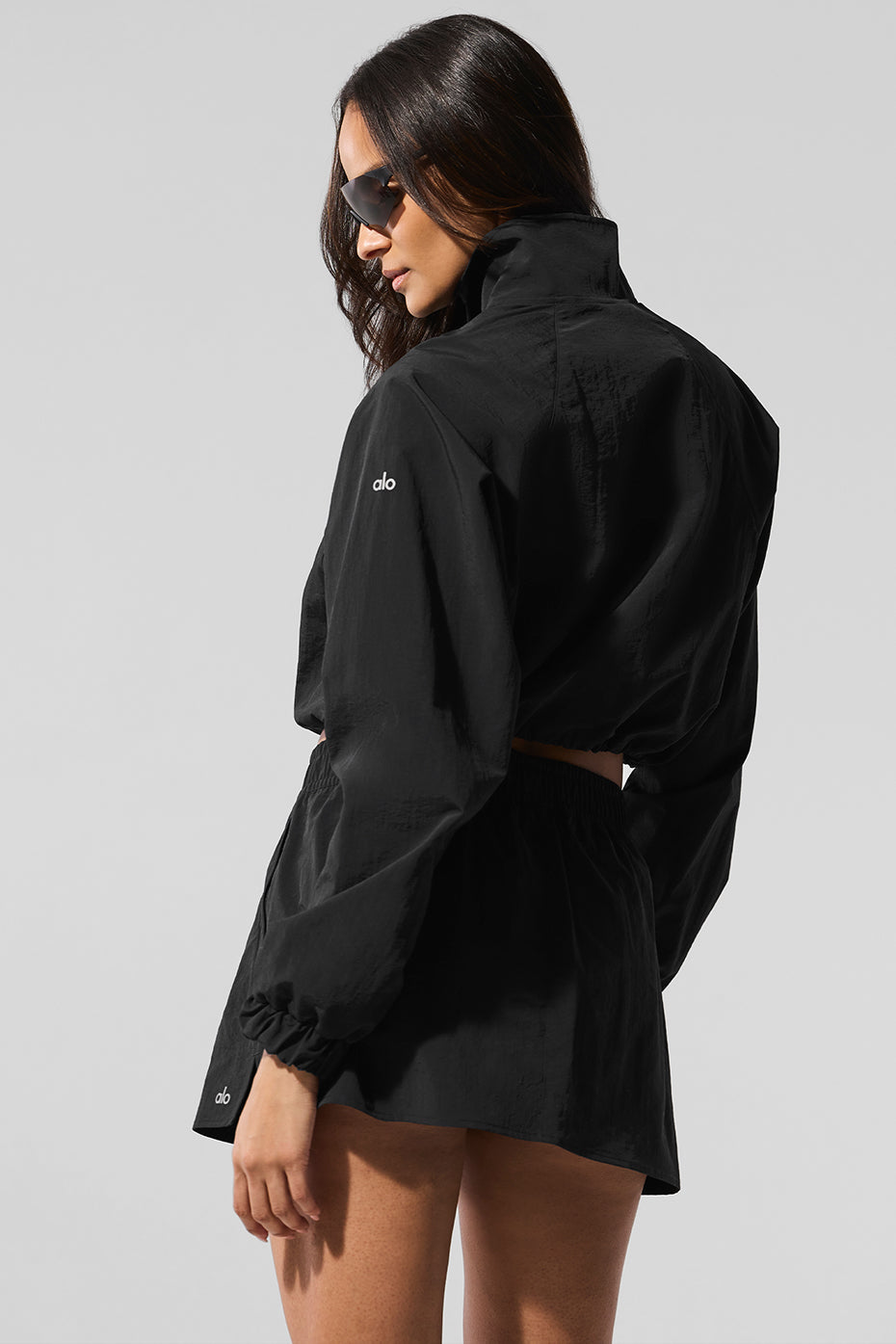 Alo Yoga Cropped 1/4 Zip Alumni Pullover - Black