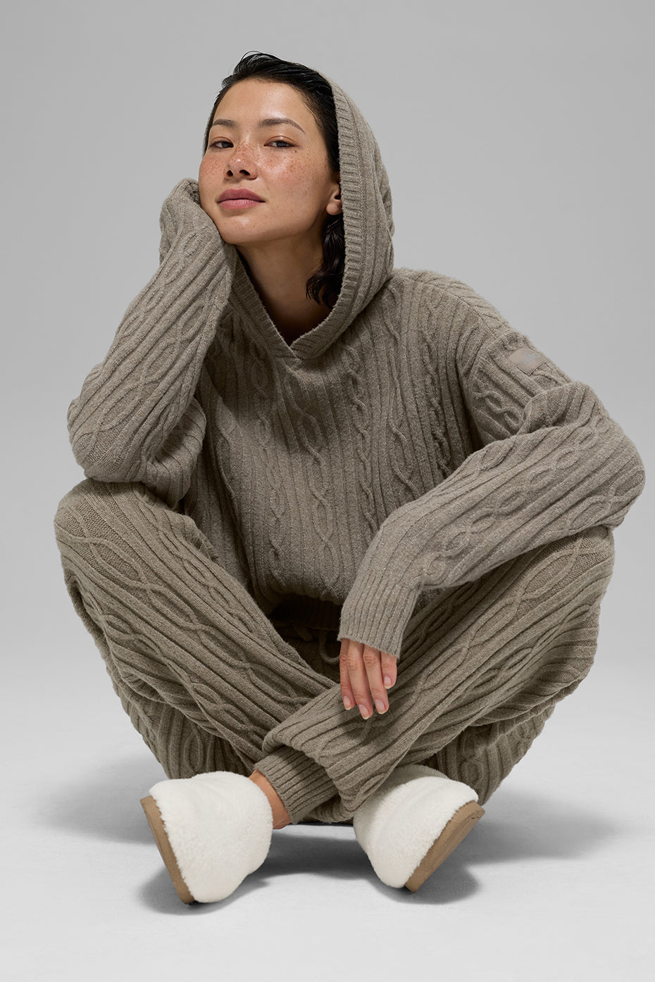 Alo Yoga Cable Knit Winter Bliss Hoodie - Light Cocoa