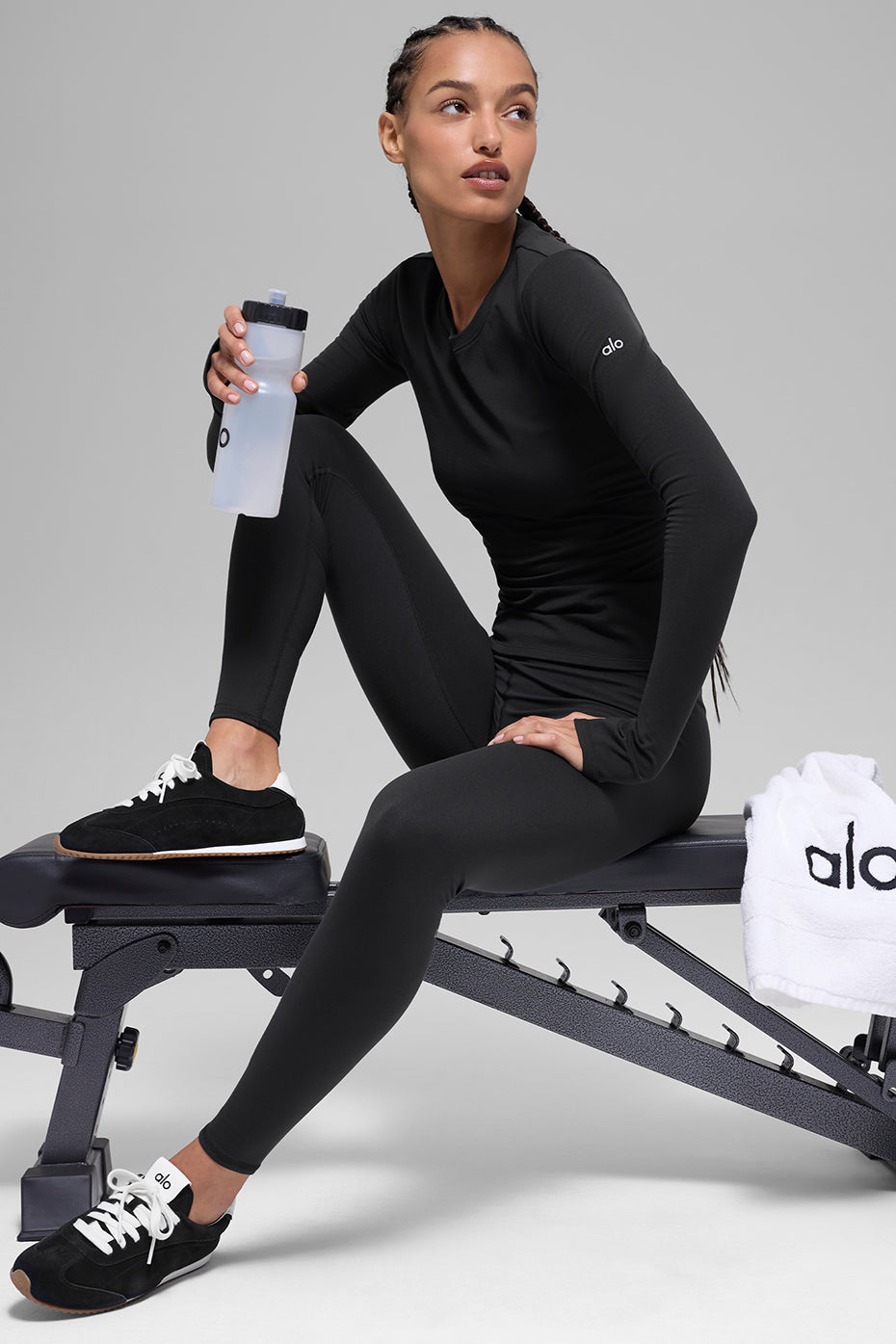 Alo Yoga Airbrush Winter Warm Nocturne Long Sleeve - Black