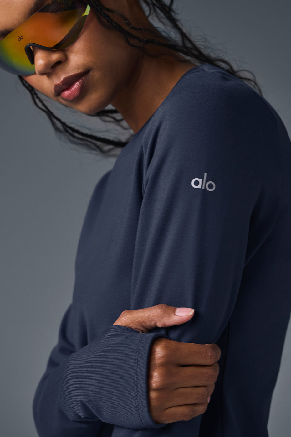 Alo Yoga Airbrush Winter Warm Nocturne Long Sleeve - Navy