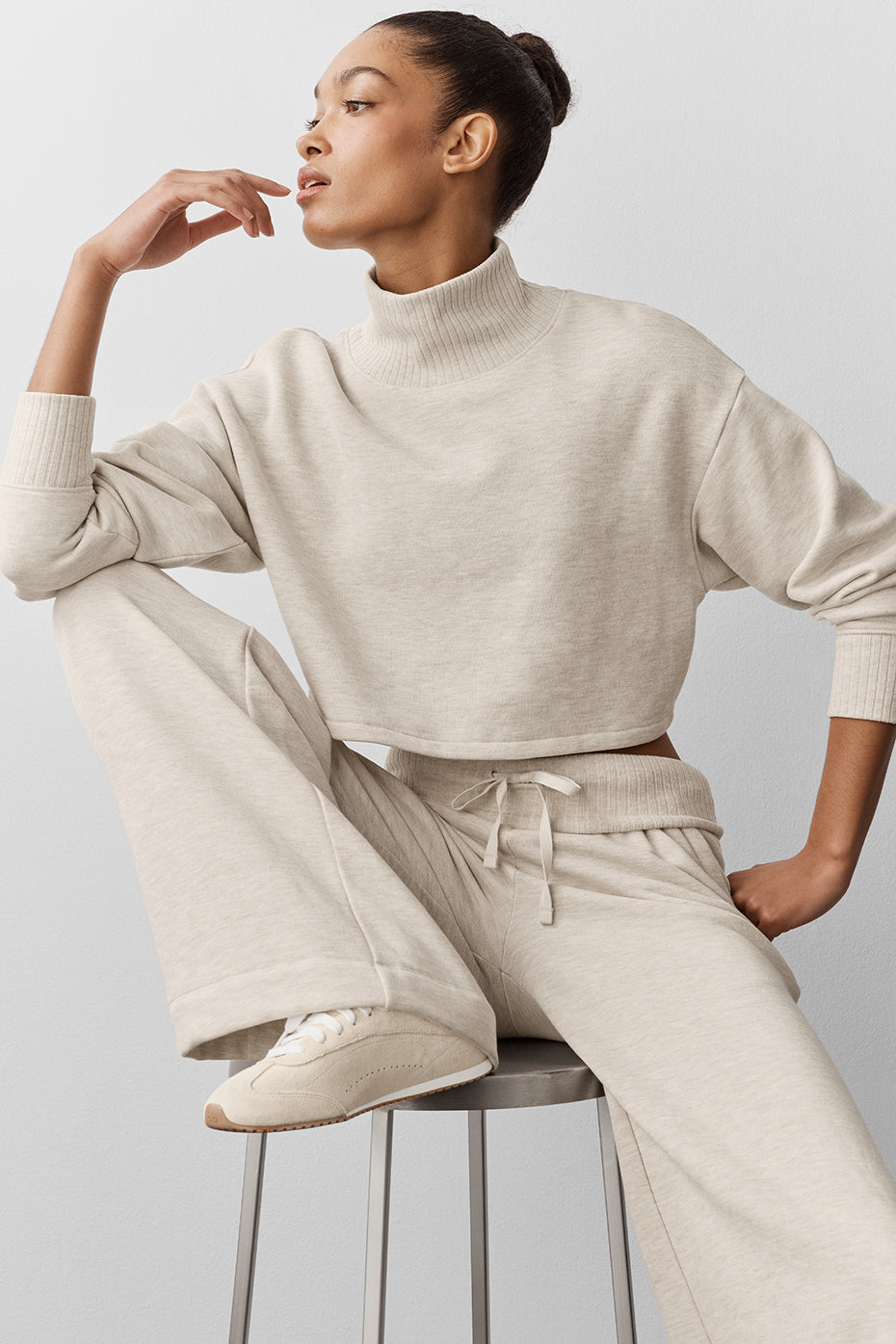 Alo Yoga Cropped Serenity Coverup - Oatmeal Heather