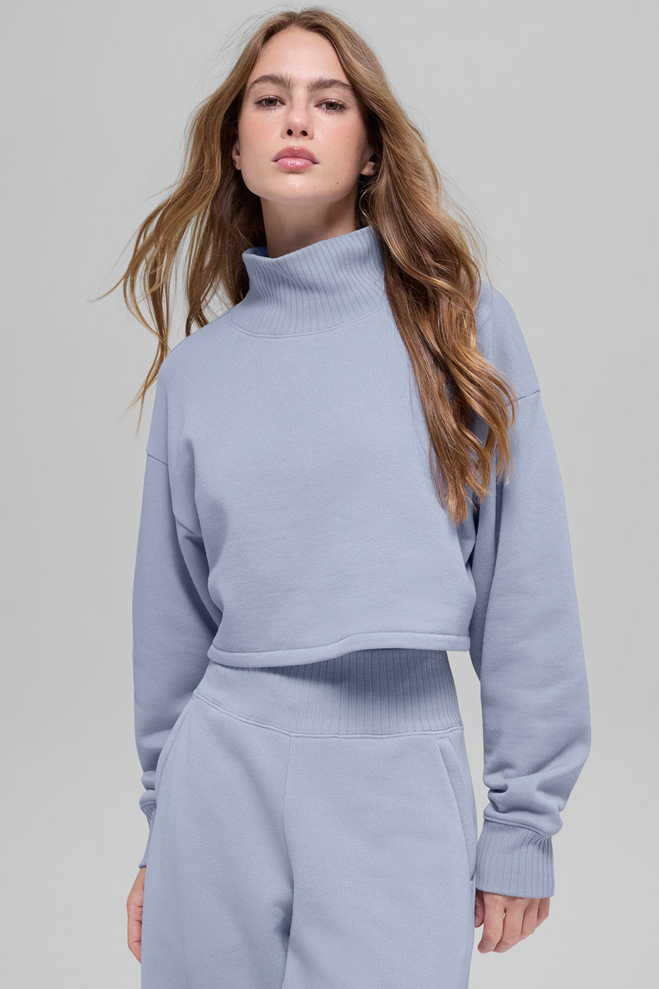 Alo Yoga Cropped Serenity Coverup - Winter Frost