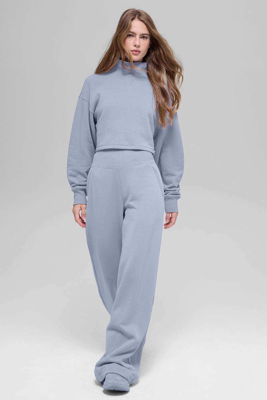Alo Yoga Cropped Serenity Coverup - Winter Frost