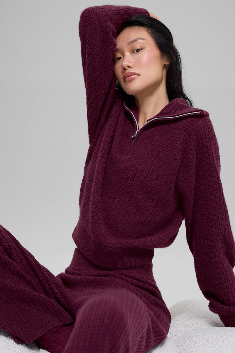 Alo Yoga Cashmere Plush Waffle 1/4 Zip Pullover - Burgundy