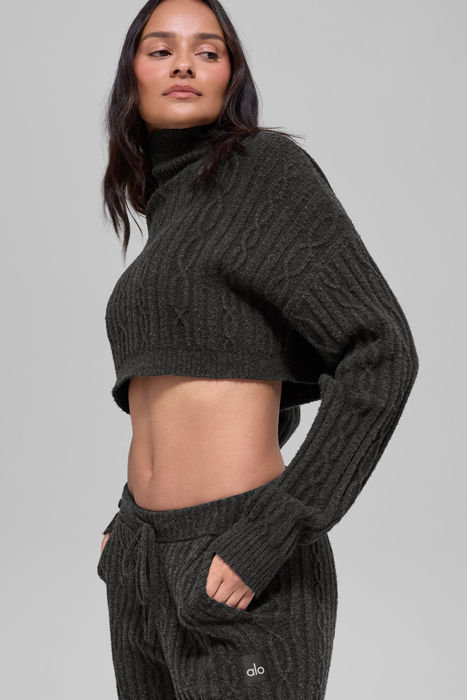 Alo Yoga Cable Knit Cropped Winter Bliss Turtleneck Long Sleeve - Dark Heather Grey