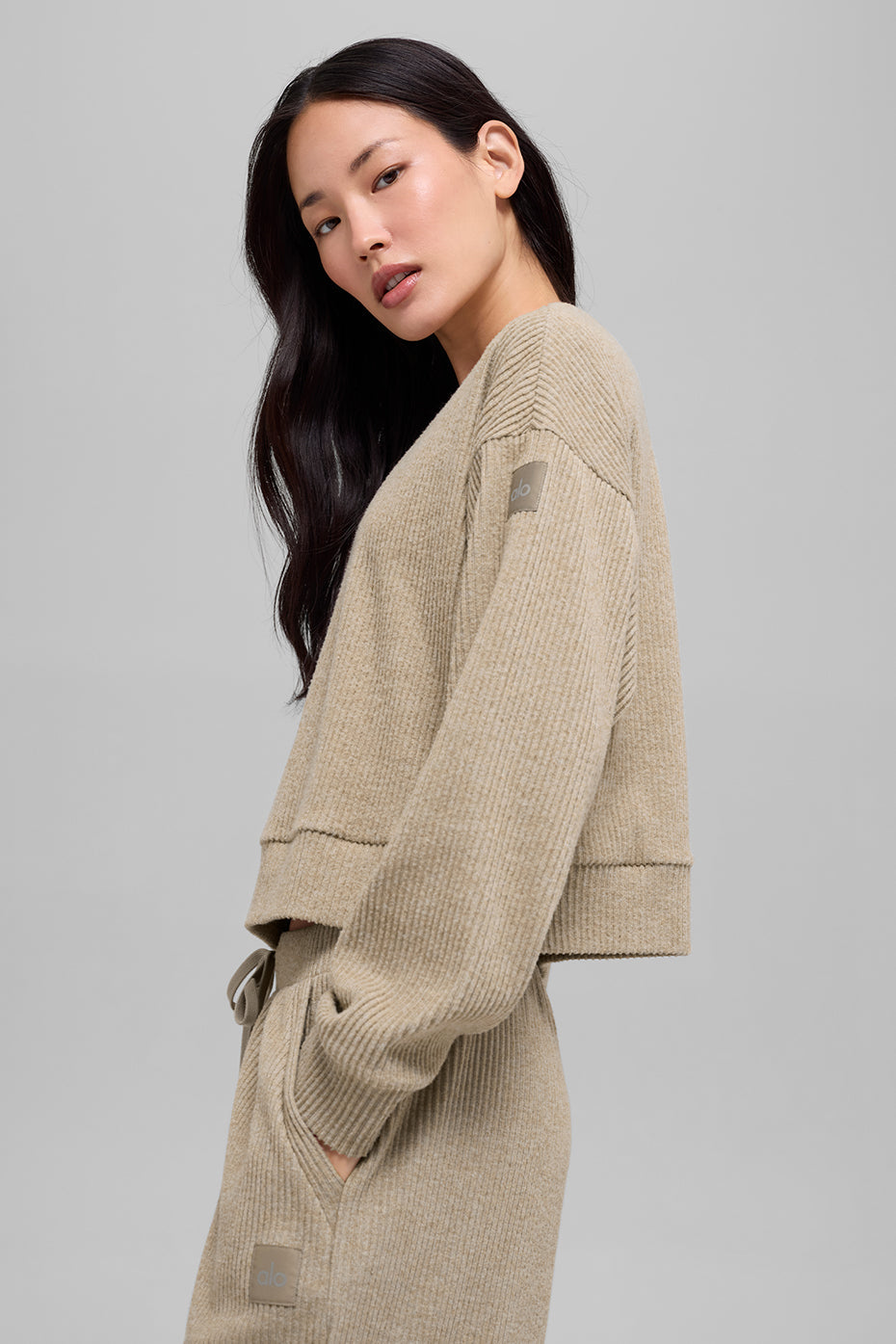 Alo Yoga Muse Crew Neck Pullover - Gravel Heather