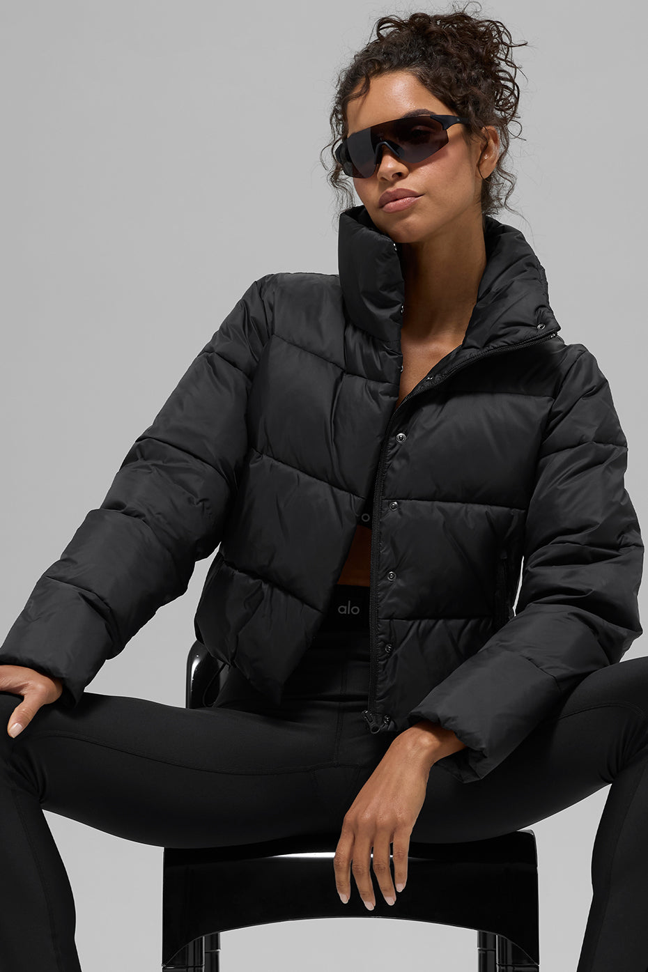 Alo Yoga Gold Rush Puffer - Black