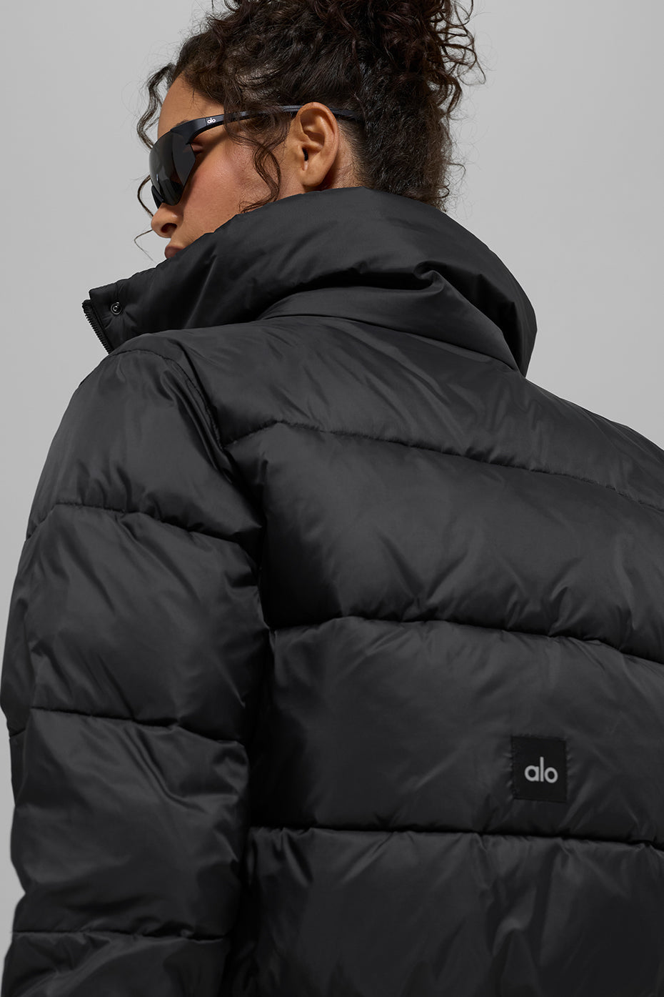 Alo Yoga Gold Rush Puffer - Black