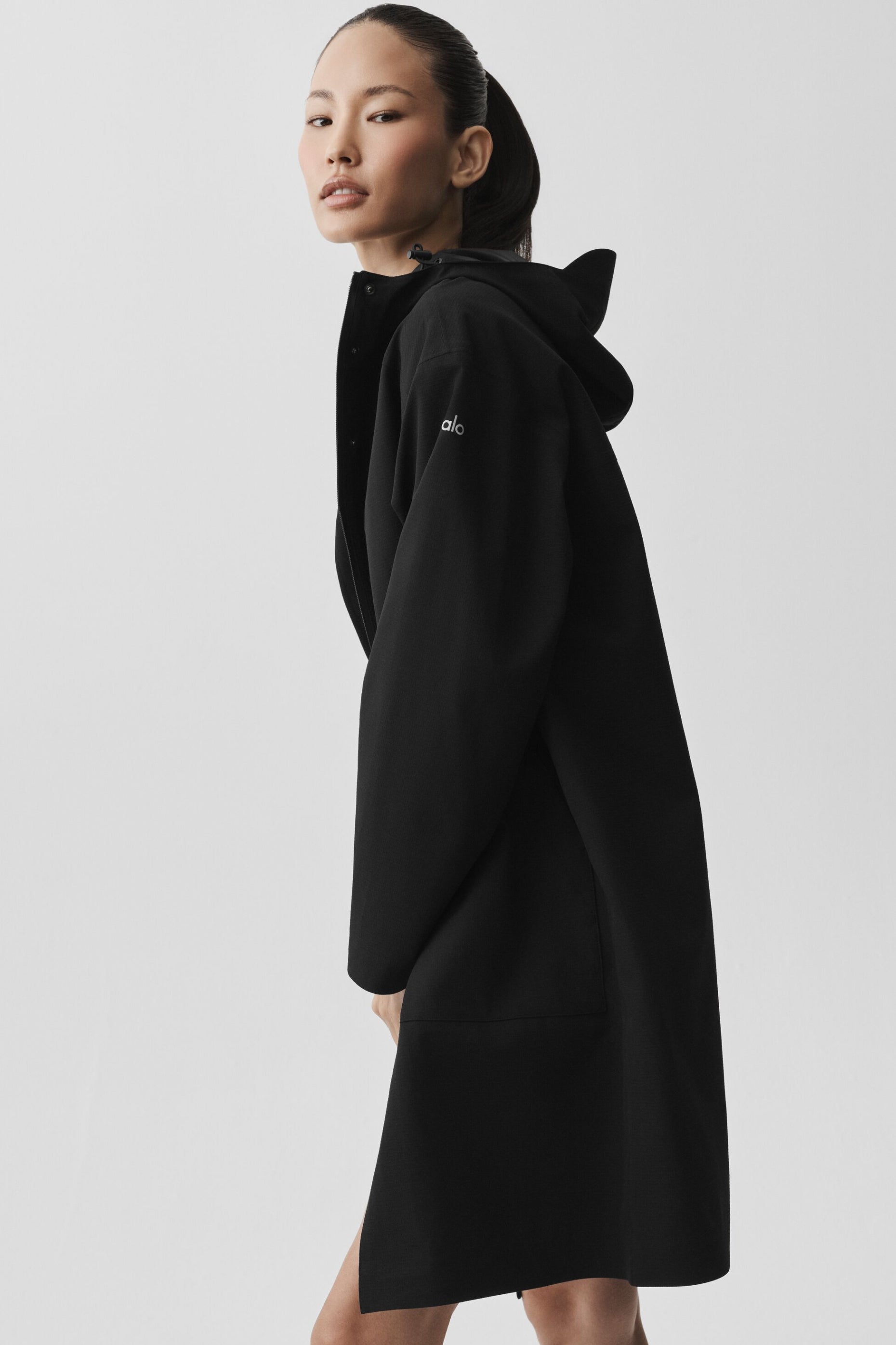 Alo Yoga Rain Or Shine Long Coat - Black