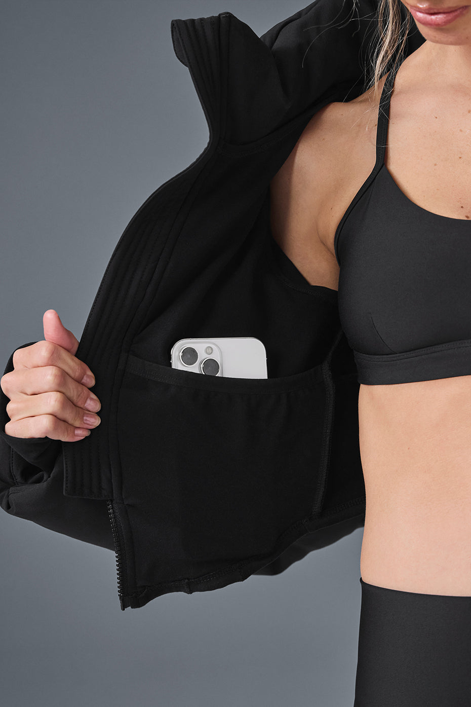 Alo Yoga Main Act Corset Puffer - Black