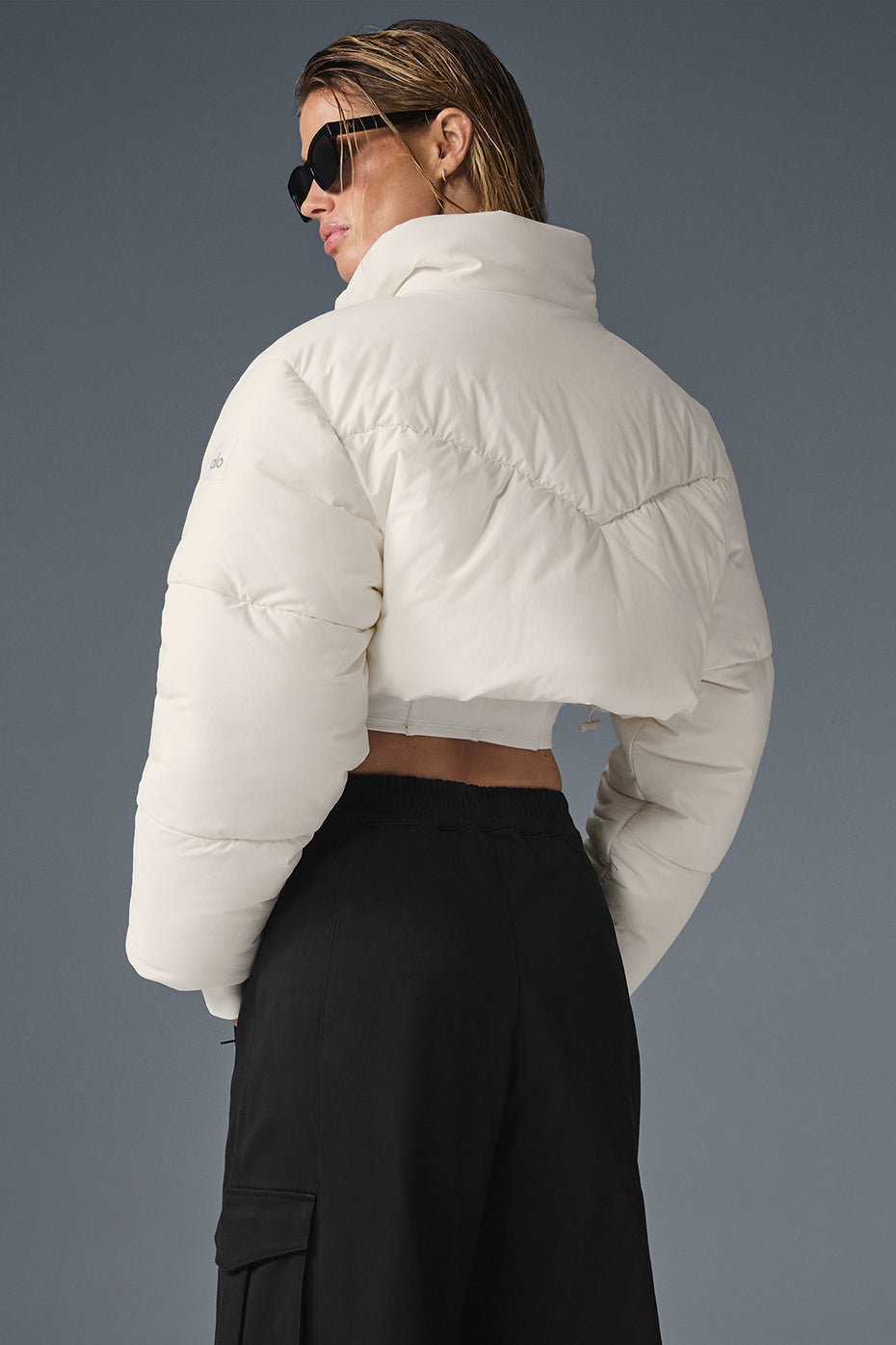 Alo Yoga Main Act Corset Puffer - Ivory/Ivory