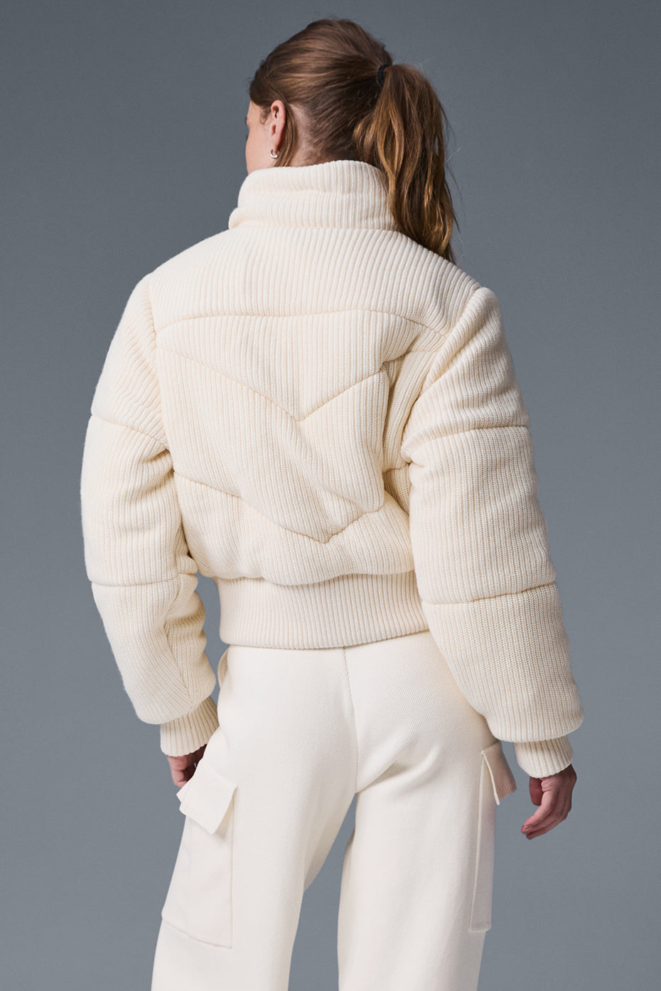 Alo Yoga Darling Sweater Puffer - Ivory