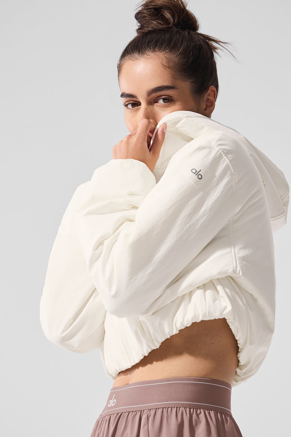 Alo Yoga Cropped Mountain Peak Full-Zip Hoodie - Ivory