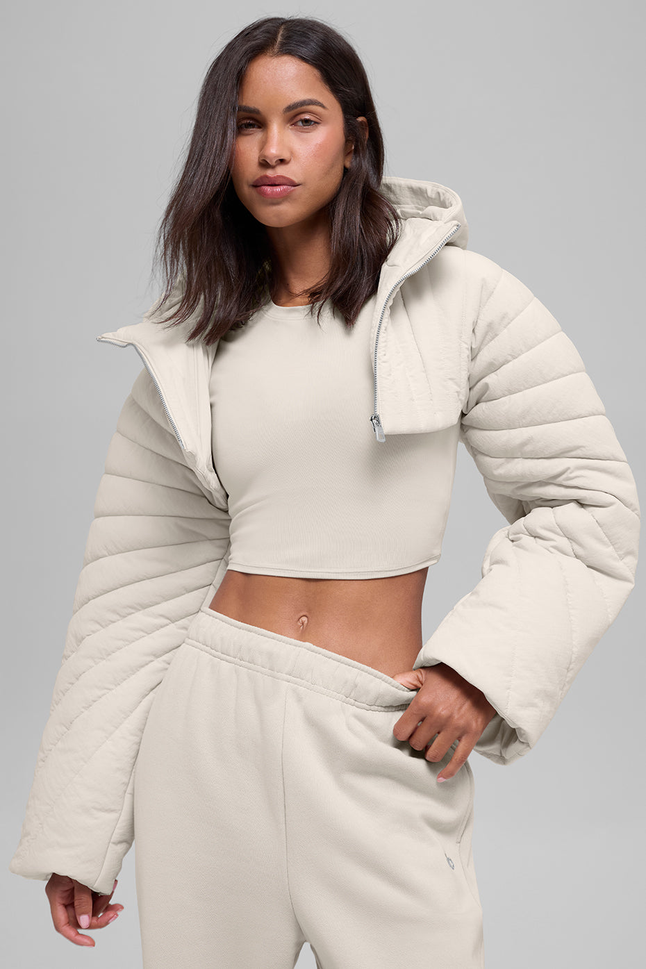 Alo Yoga Quilted Starlight Puffer Shrug - Bone