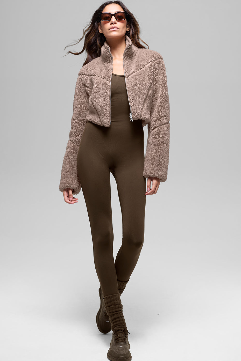 Alo Yoga Sherpa Cropped Slope Side Jacket - Chai Latte