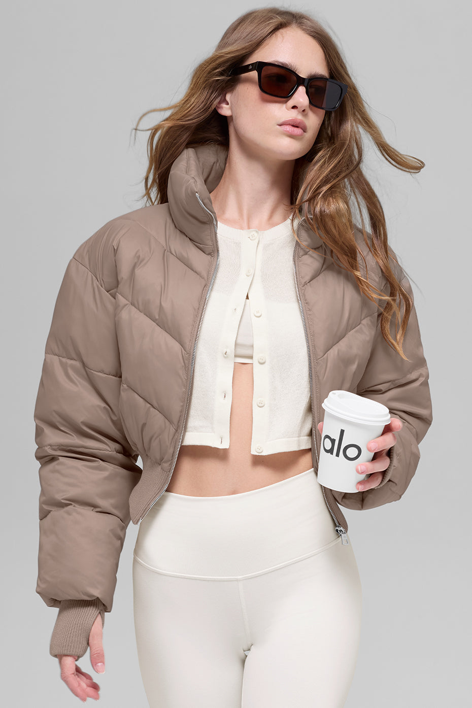 Alo Yoga Cropped Atmosphere Puffer - Chai Latte