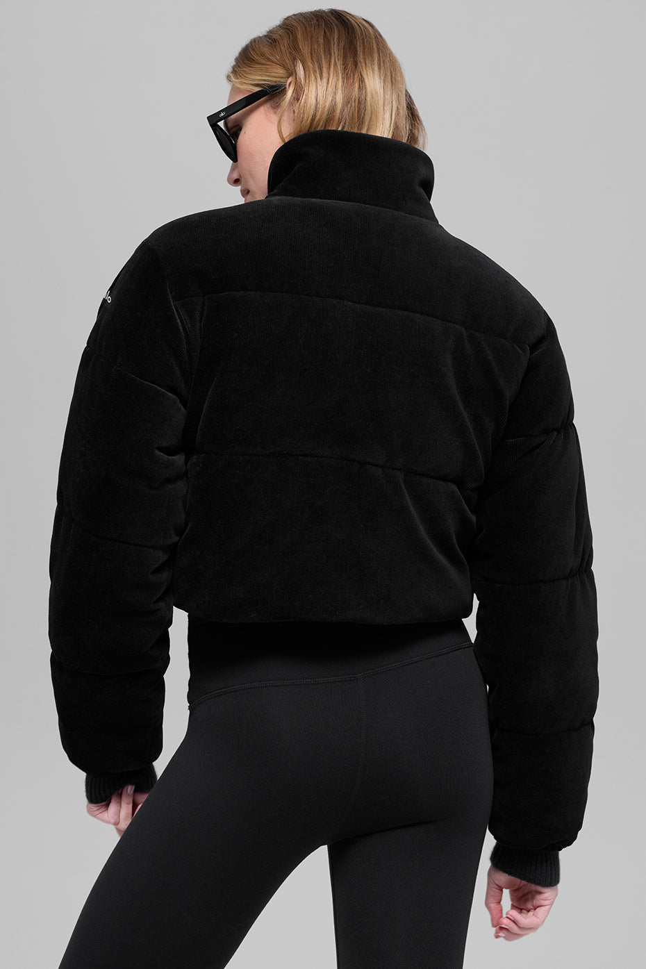 Alo Yoga Micro Corduroy Dreamy Puffer - Black