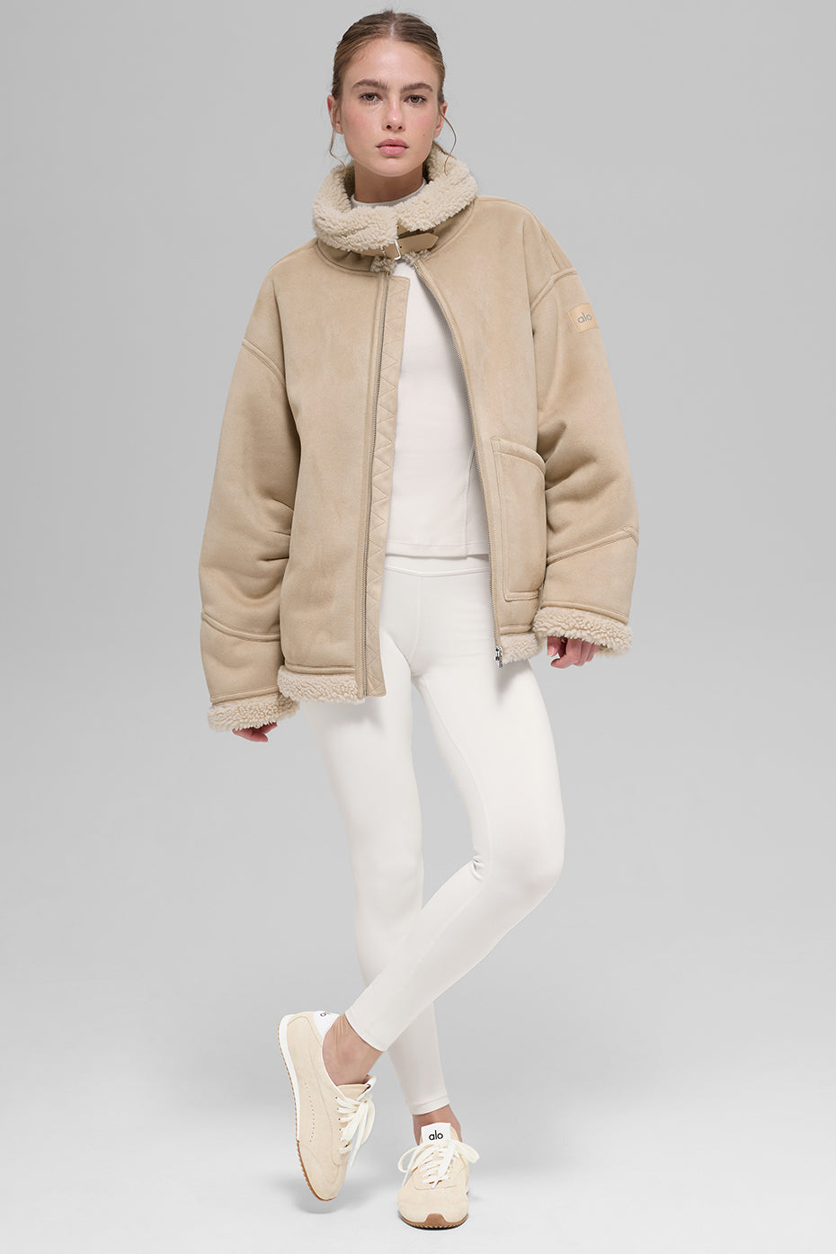 Alo Yoga Faux Shearling Grand Jacket - Woodland Tan