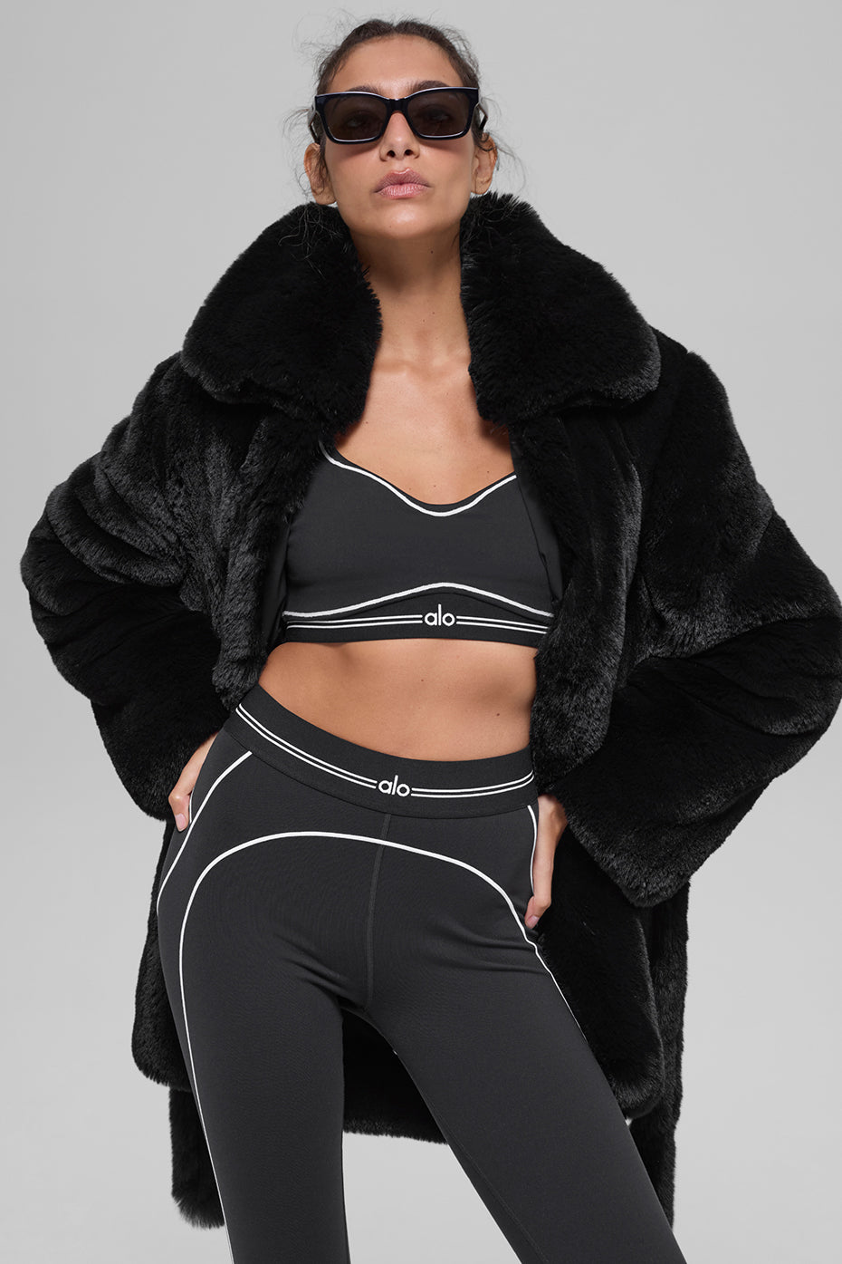 Alo Yoga Faux Fur Starstruck Coat - Black